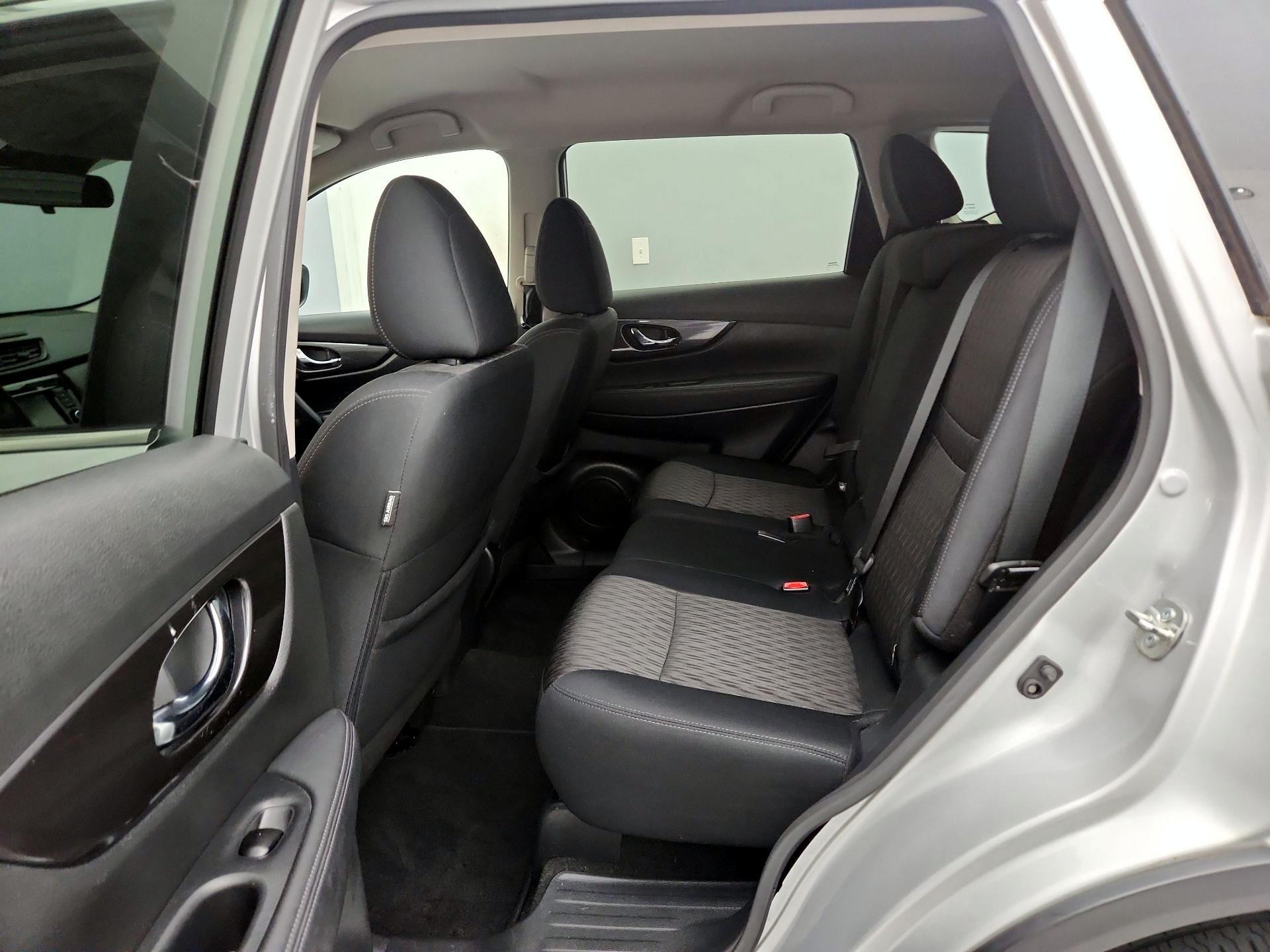 Thumbnail: 2020 Nissan Rogue - 19