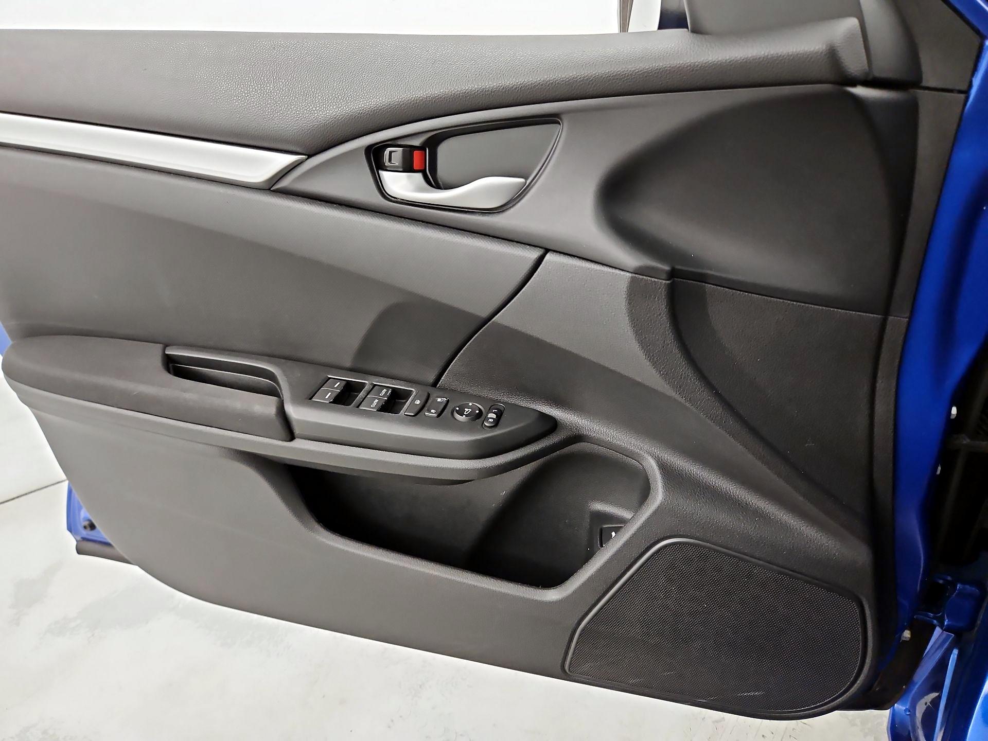 Thumbnail: 2018 Honda Civic - 12