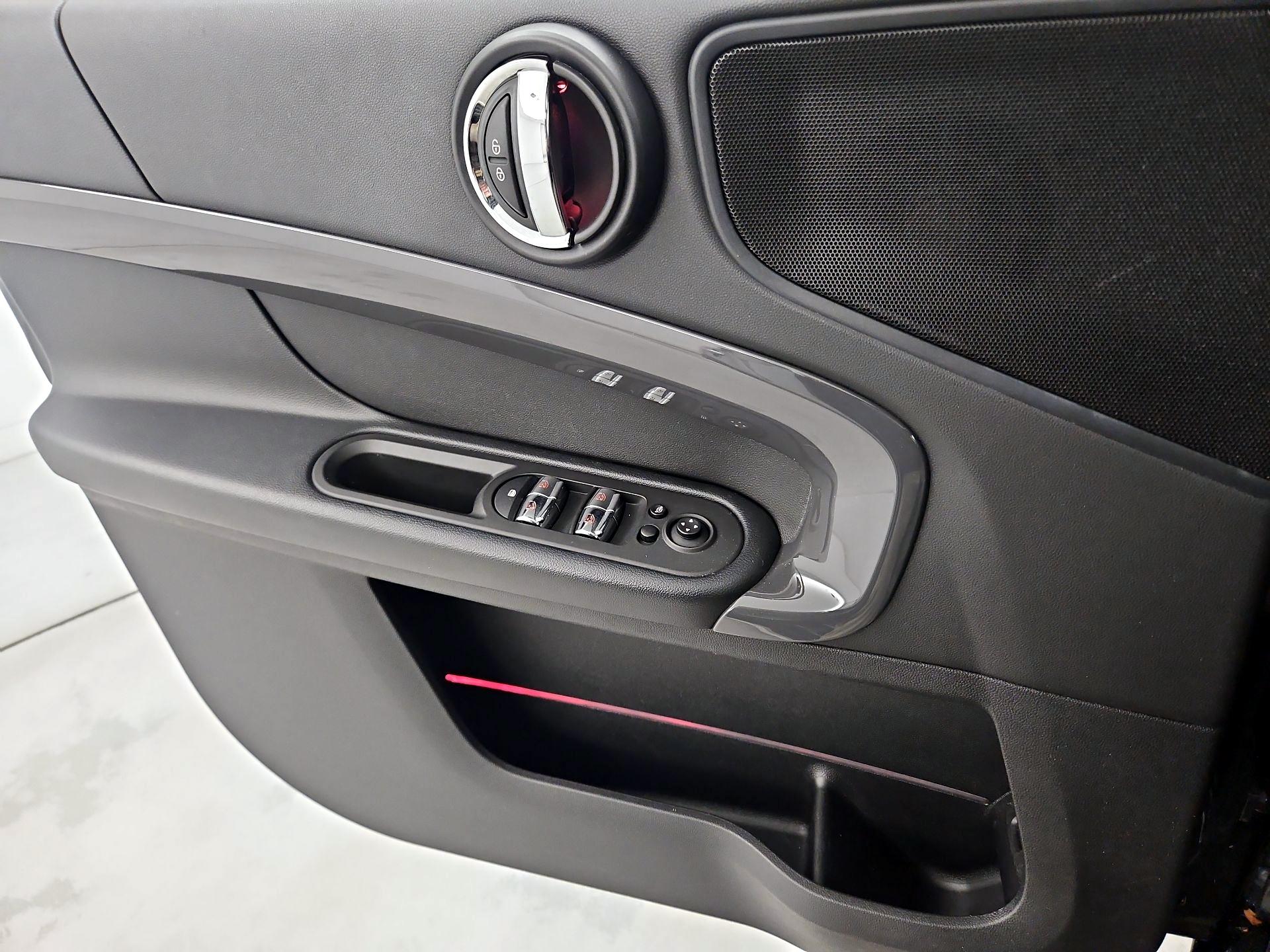 Thumbnail: 2019 MINI Cooper Countryman - 12