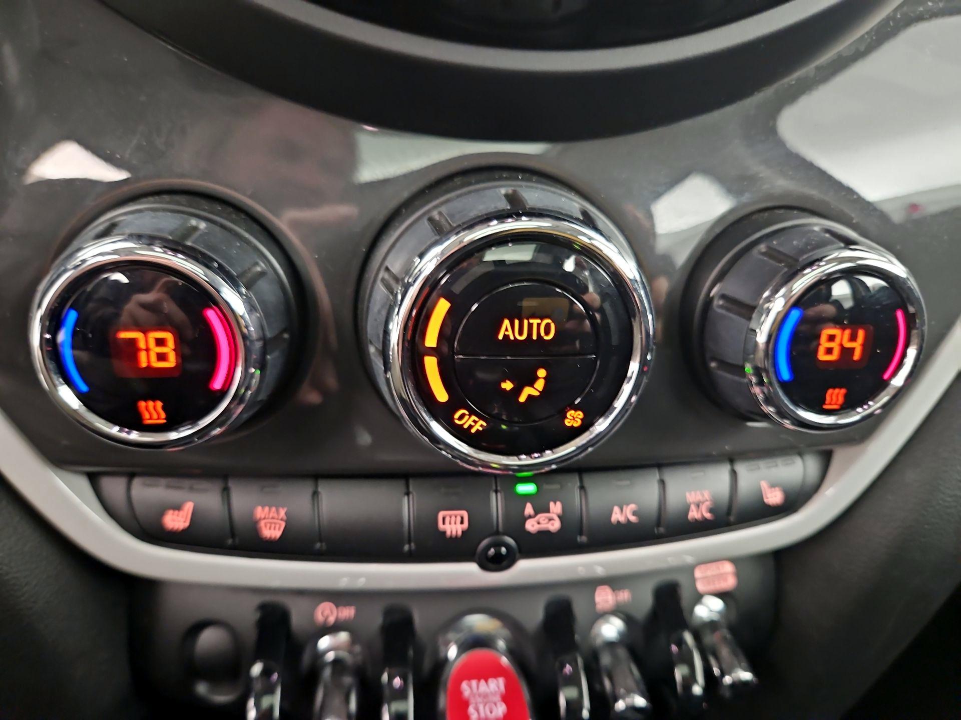 Thumbnail: 2019 MINI Cooper Countryman - 16