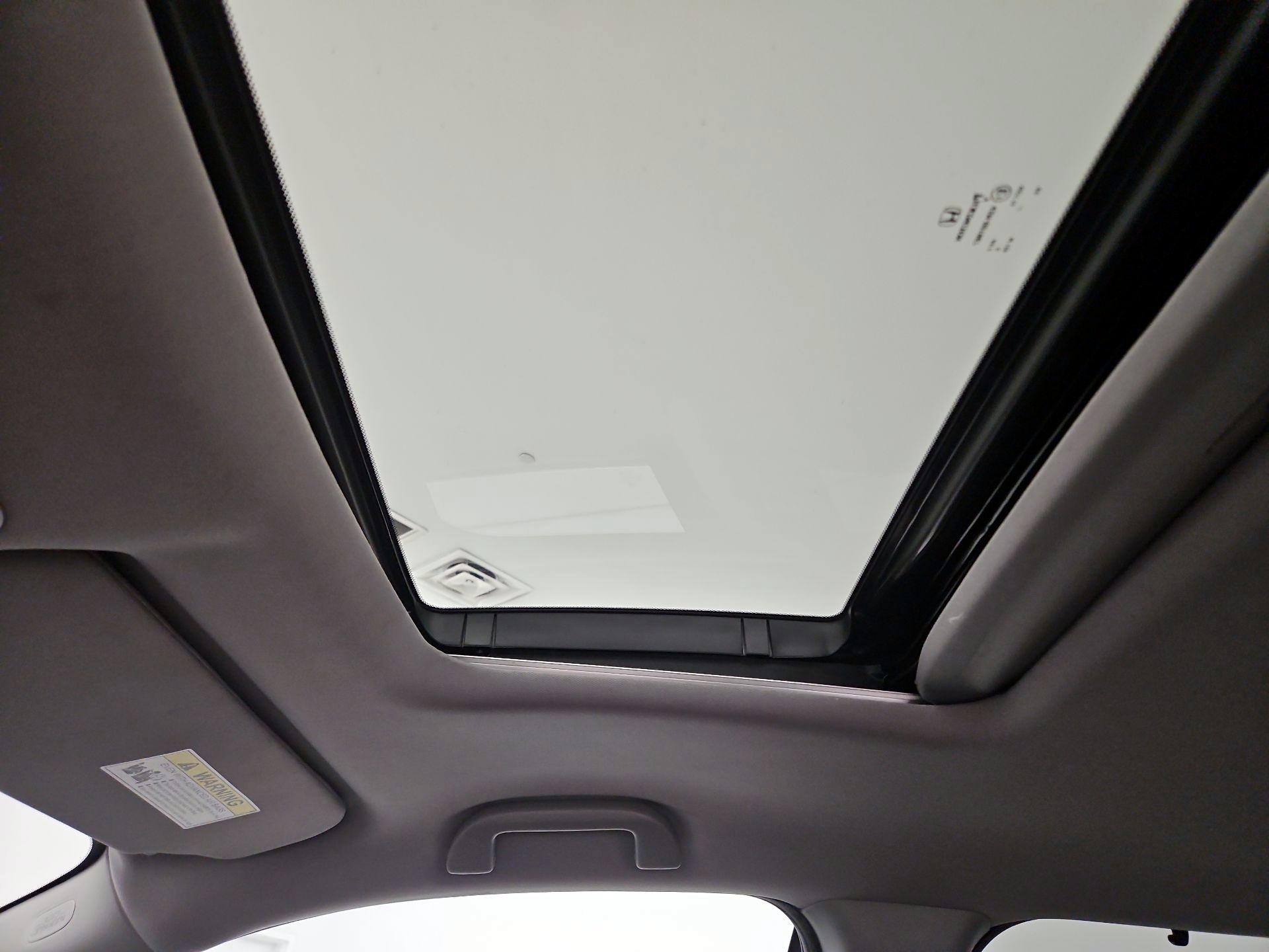 Thumbnail: 2019 Honda Pilot - 19