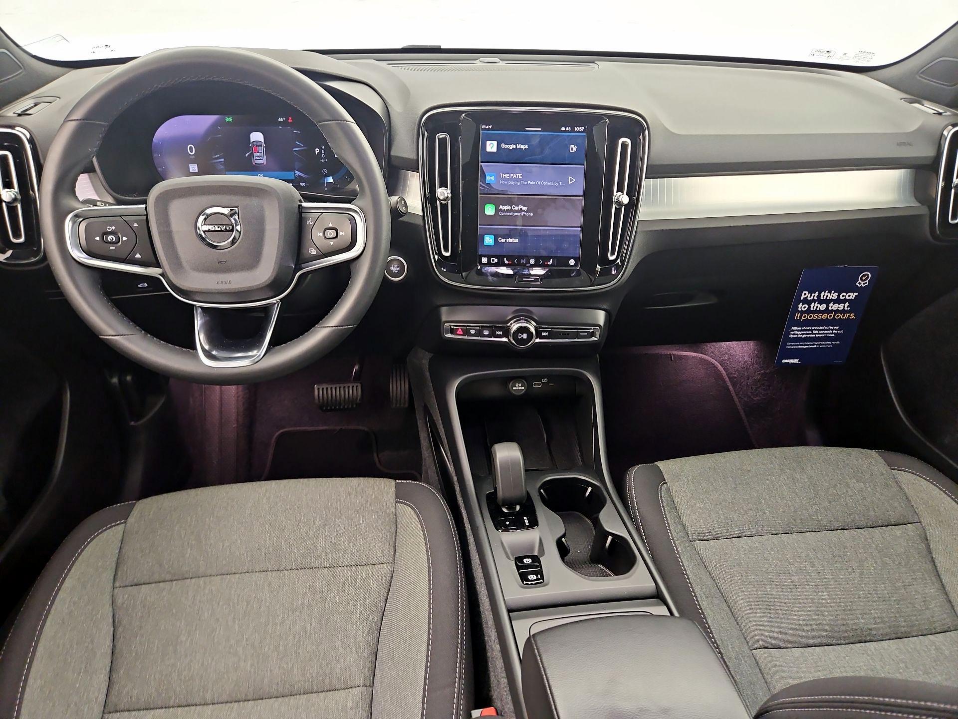 Thumbnail: 2024 Volvo XC40 - 9