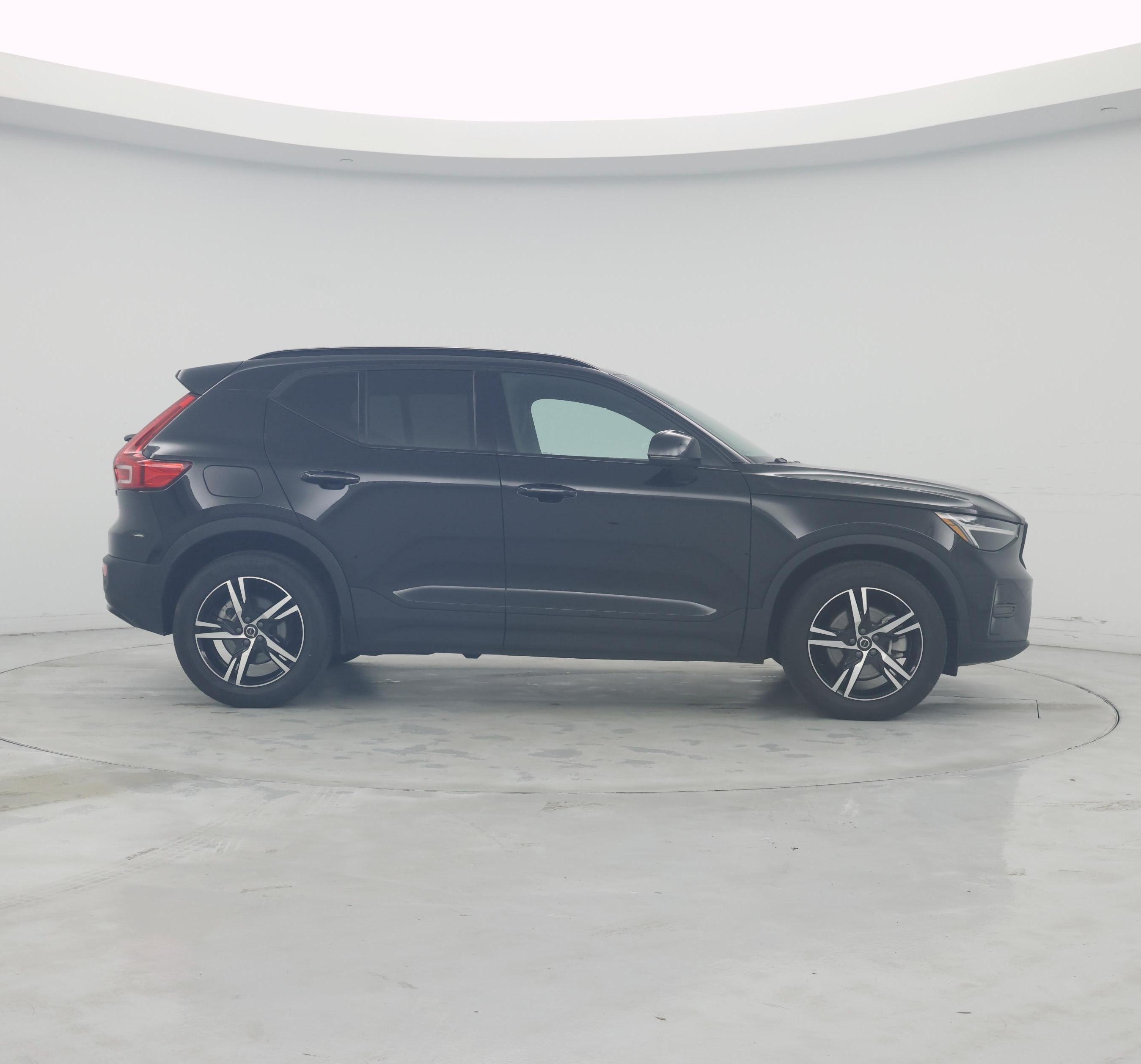 Thumbnail: 2024 Volvo XC40 - 7