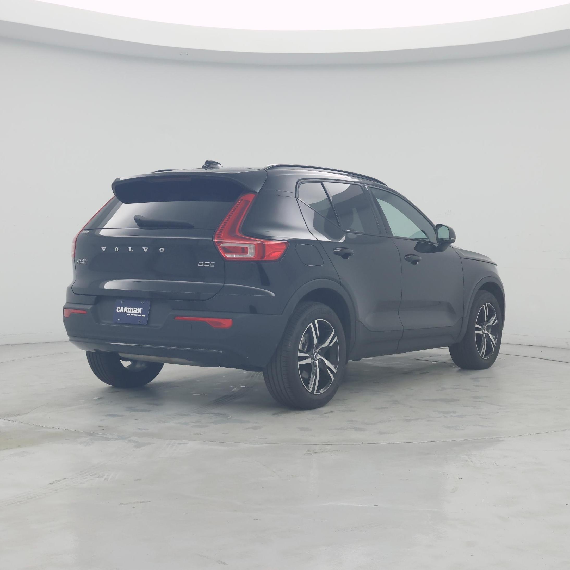 Thumbnail: 2024 Volvo XC40 - 8