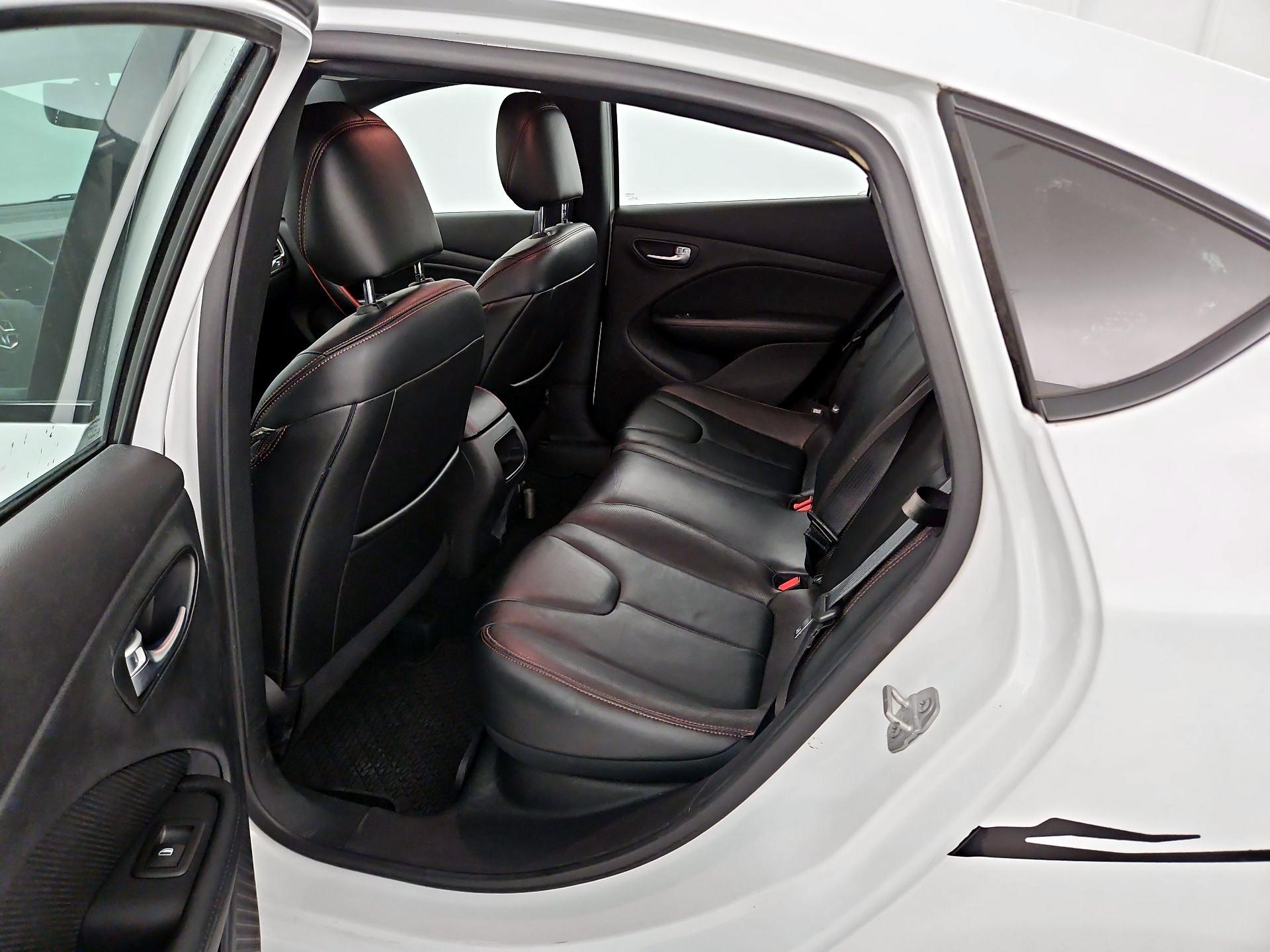 Thumbnail: 2015 Dodge Dart - 19