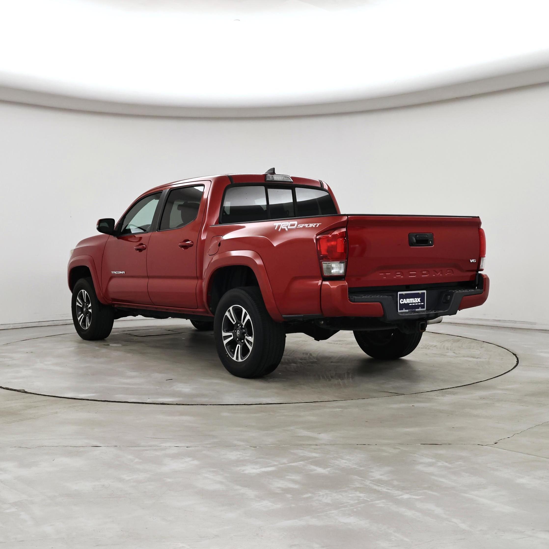 Thumbnail: 2016 Toyota Tacoma - 2