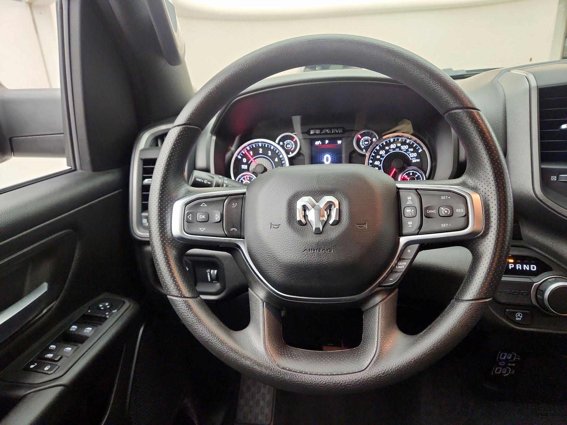 Thumbnail: 2025 RAM 1500 - 10