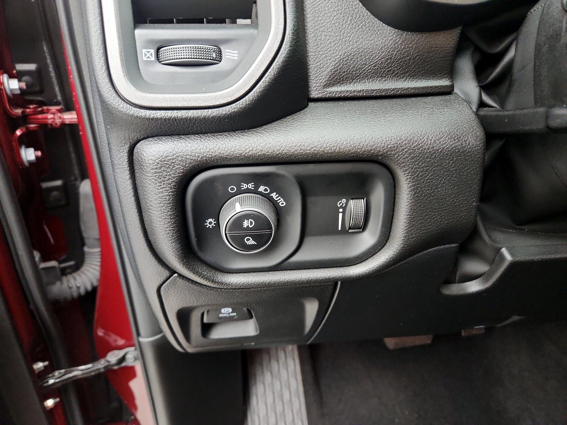 Thumbnail: 2025 RAM 1500 - 13