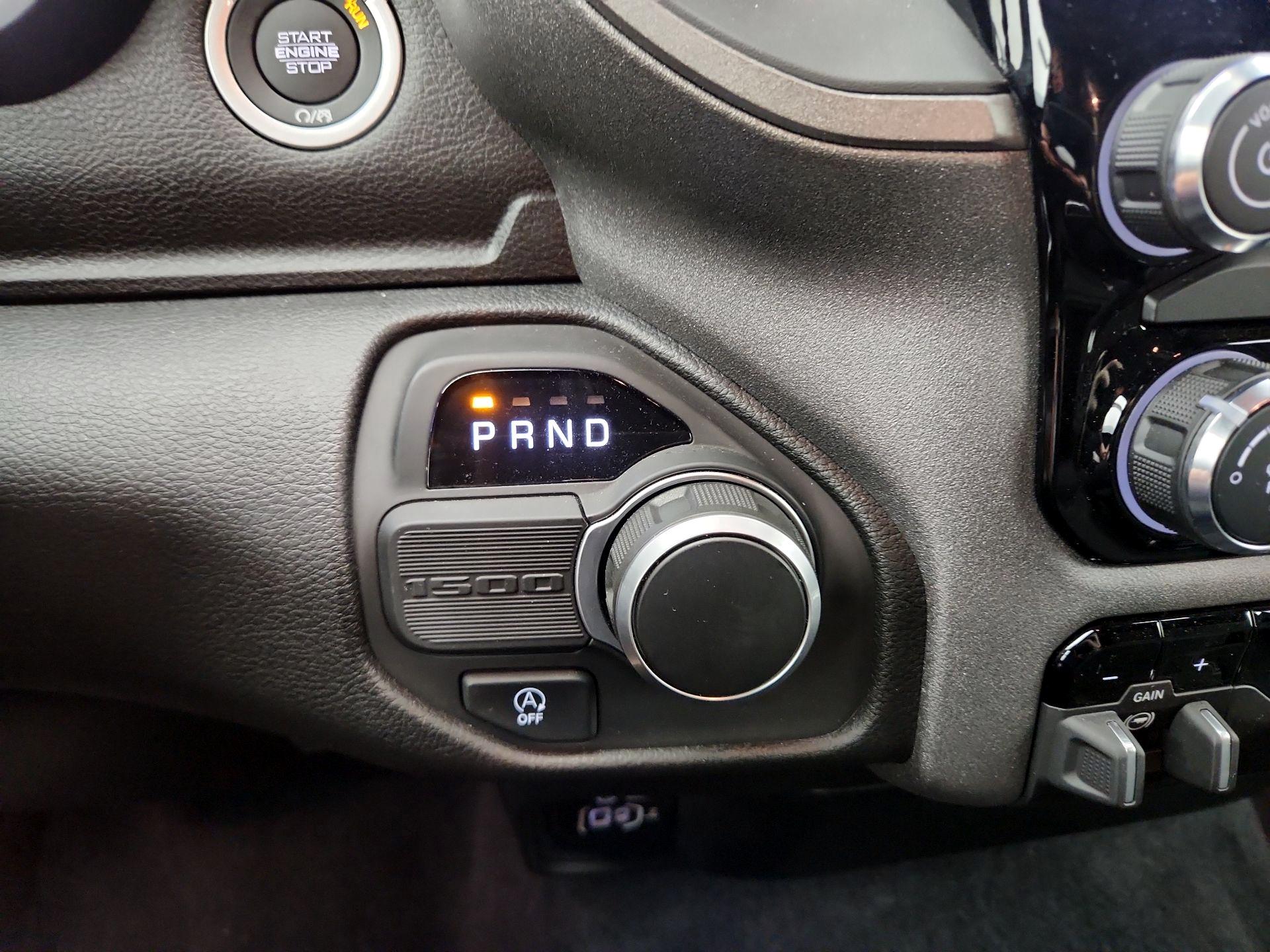 Thumbnail: 2025 RAM 1500 - 17