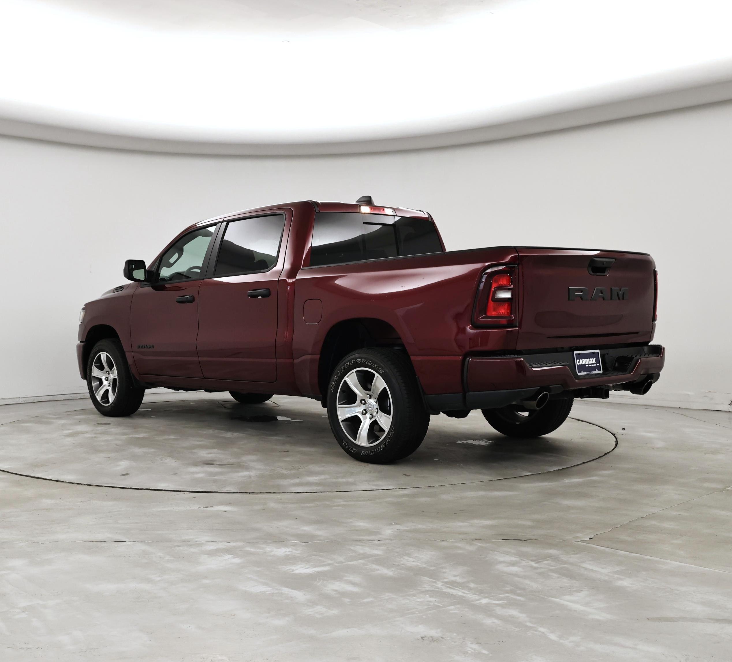 Thumbnail: 2025 RAM 1500 - 2