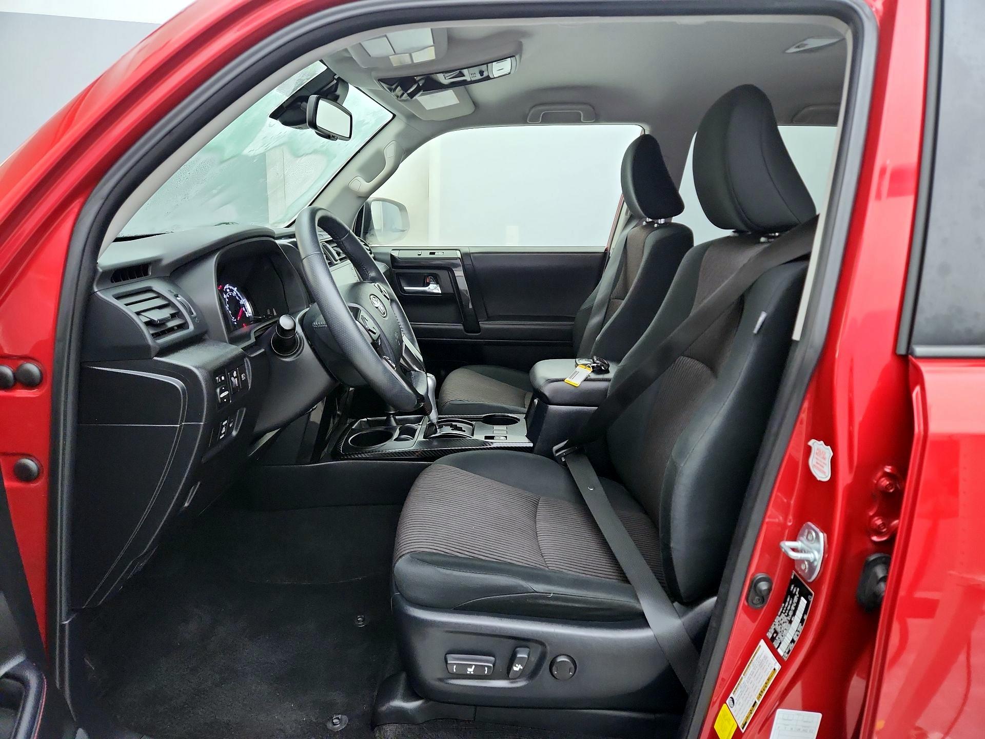 Thumbnail: 2022 Toyota 4Runner - 11