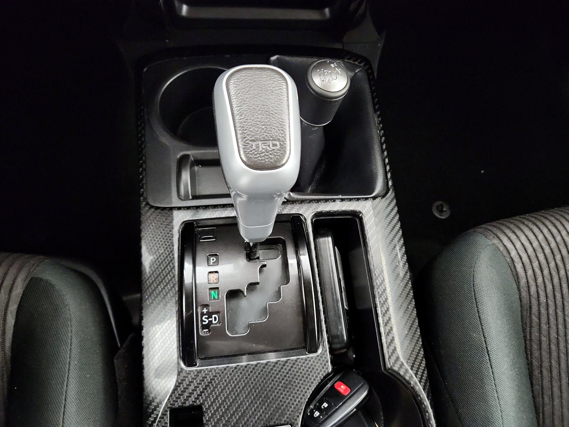 Thumbnail: 2022 Toyota 4Runner - 17