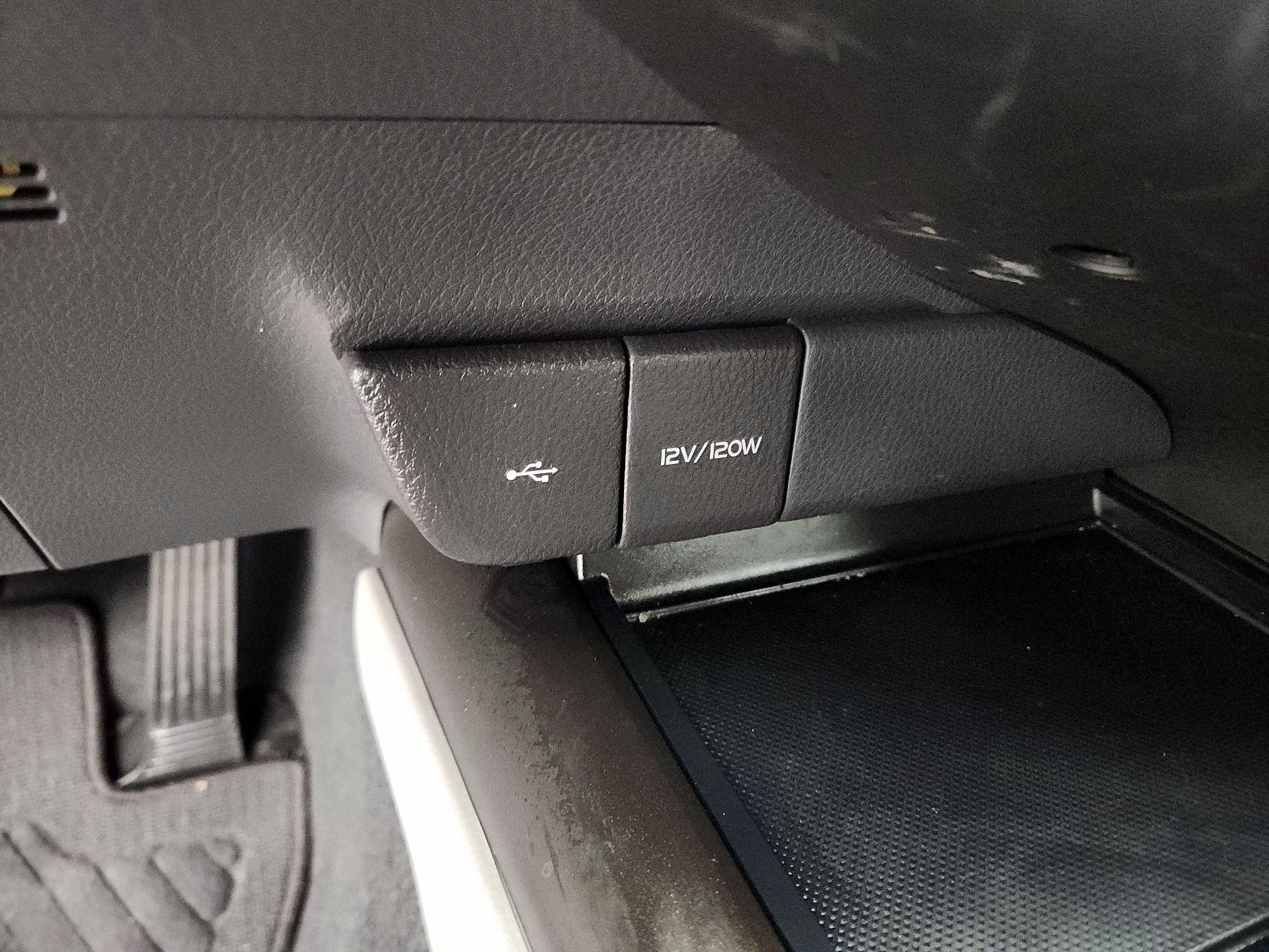 Thumbnail: 2023 Toyota Camry - 18