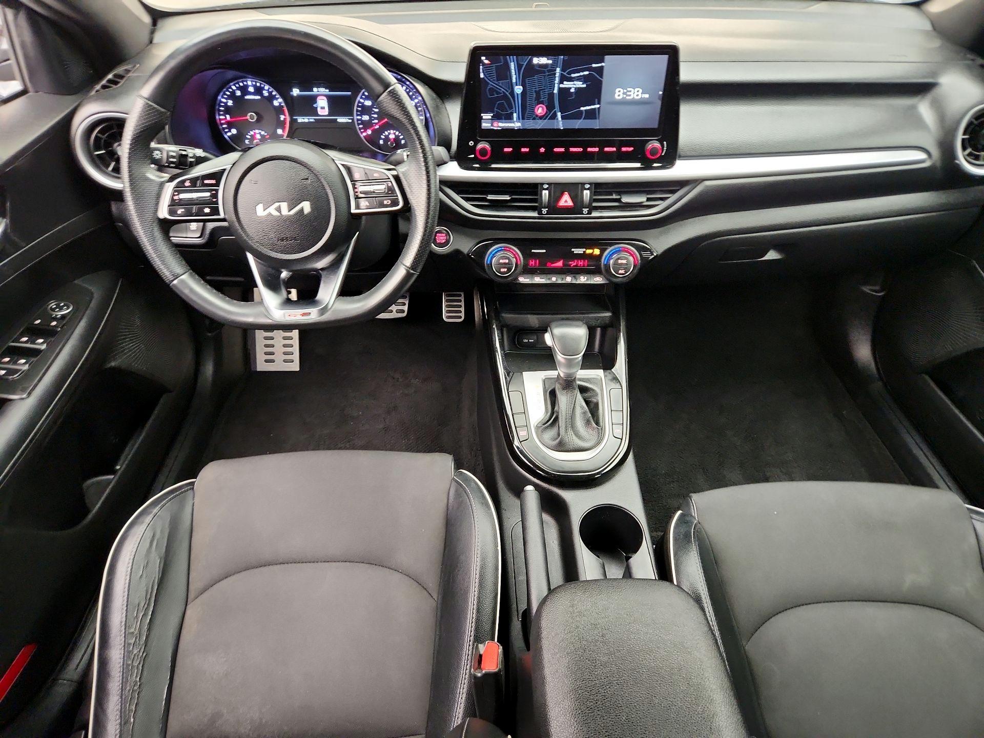 Thumbnail: 2022 Kia Forte - 9