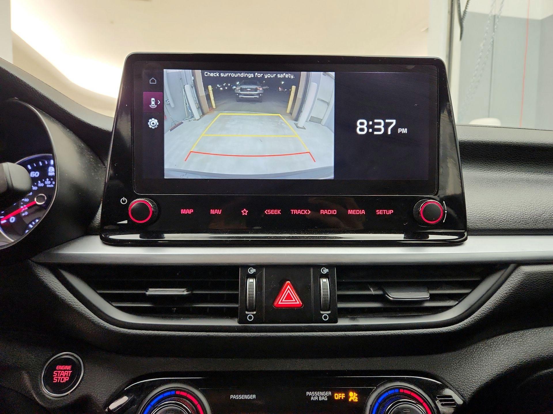 Thumbnail: 2022 Kia Forte - 15