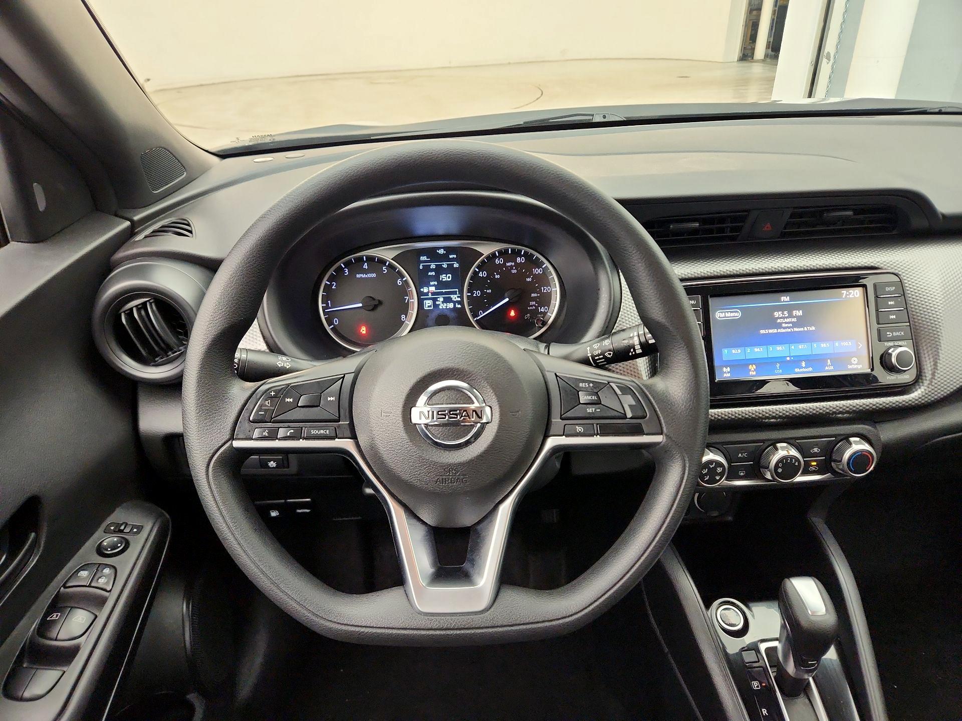 Thumbnail: 2020 Nissan Kicks - 10