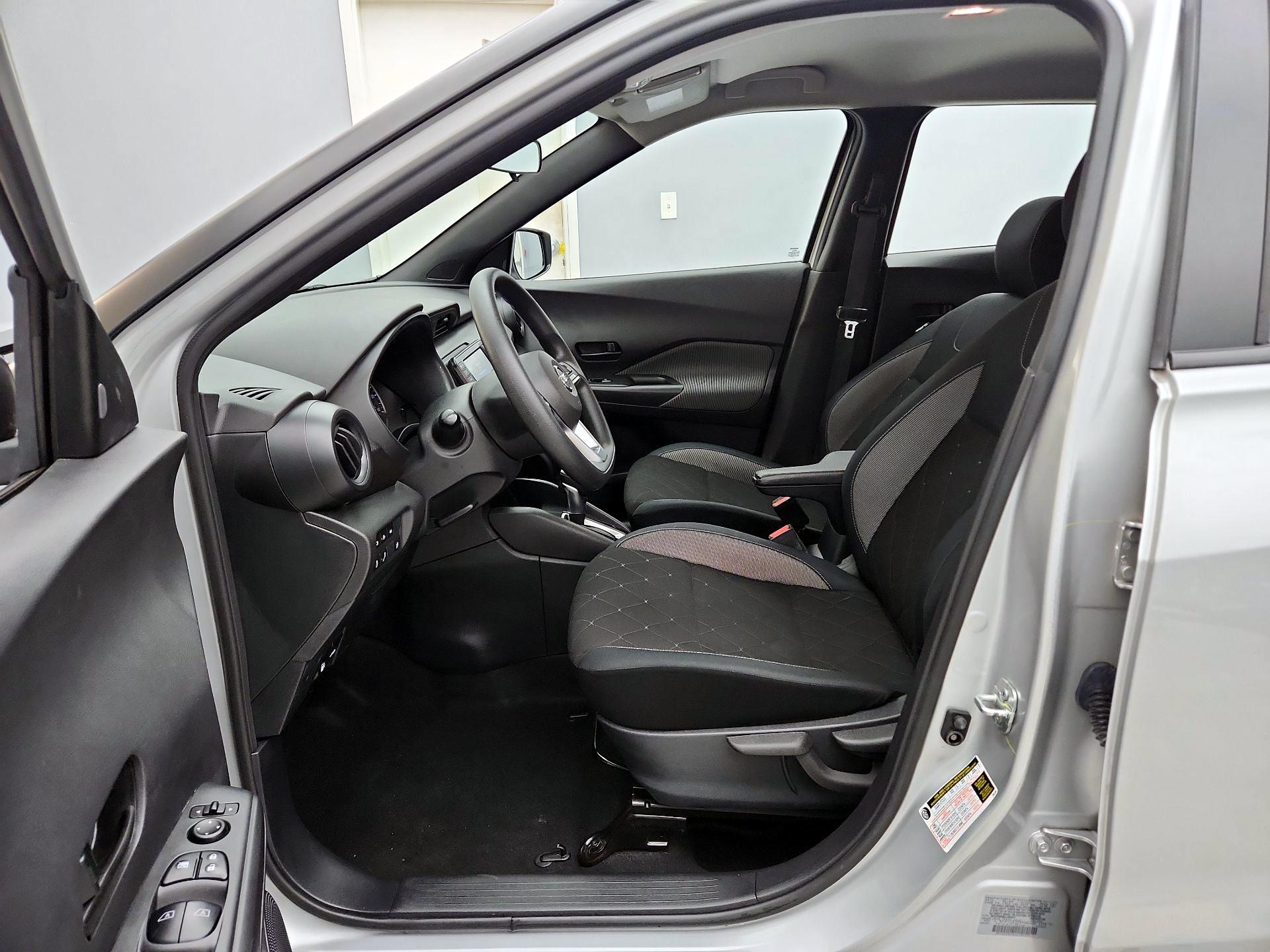 Thumbnail: 2020 Nissan Kicks - 11