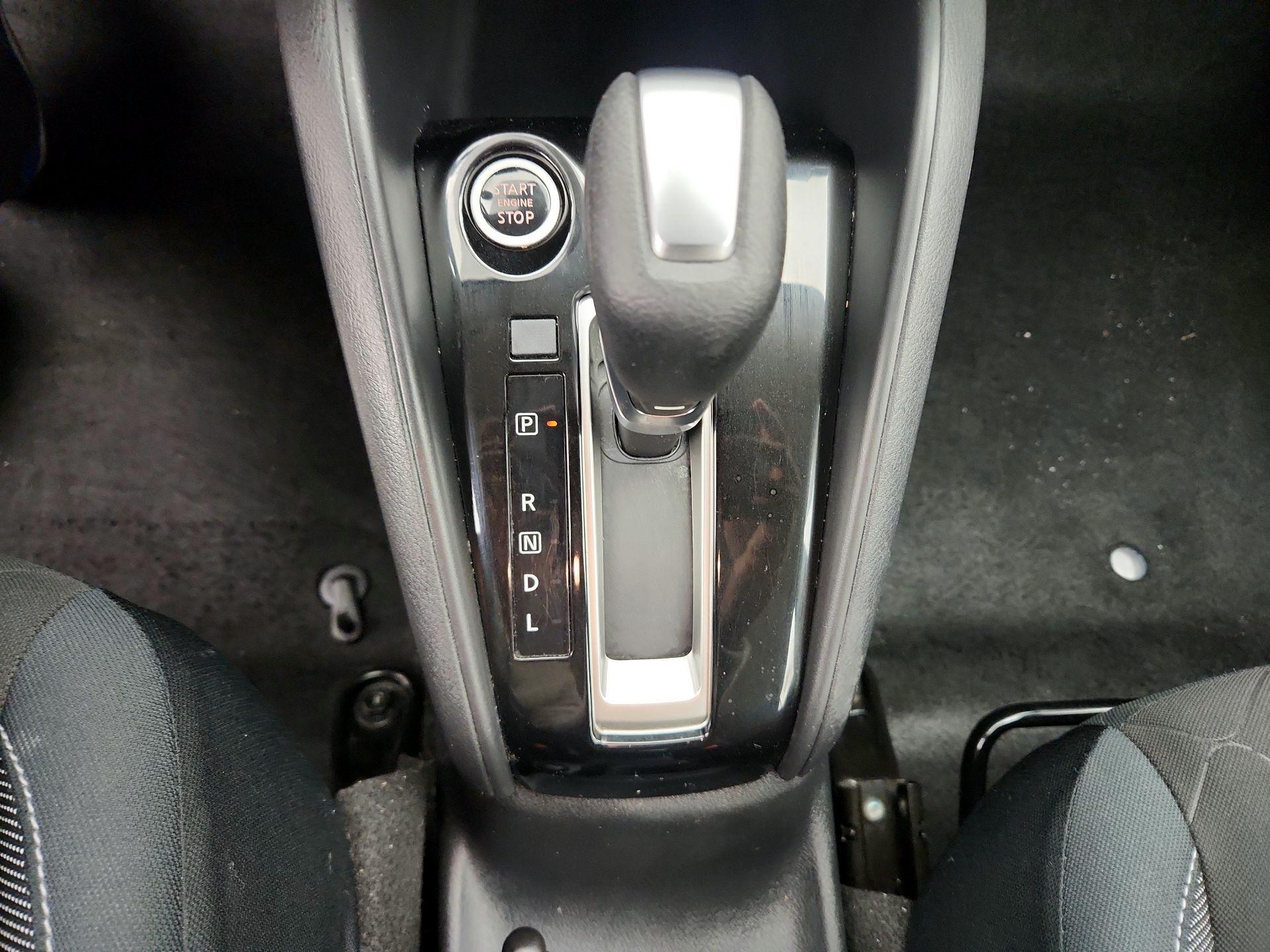 Thumbnail: 2020 Nissan Kicks - 17