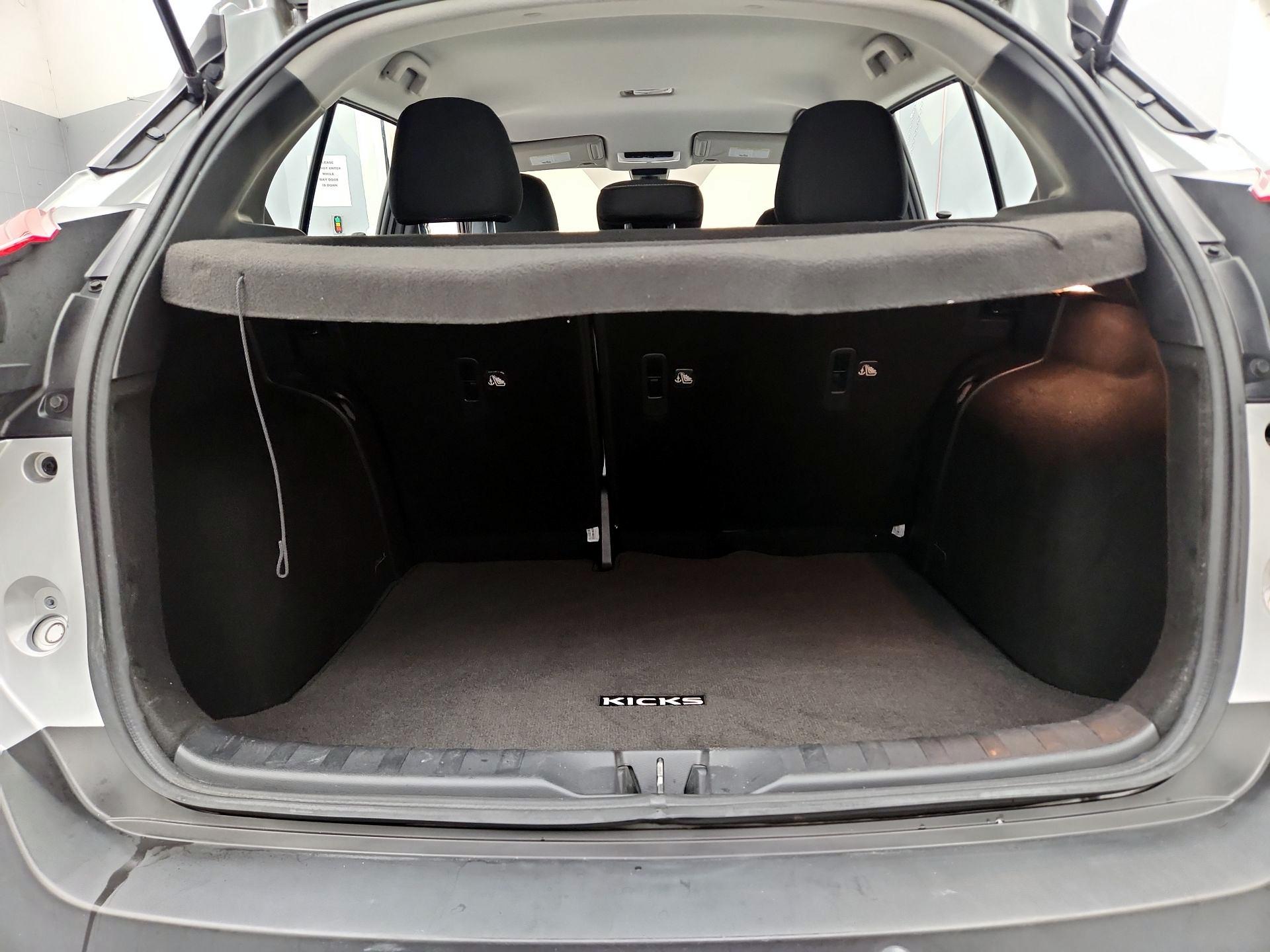 Thumbnail: 2020 Nissan Kicks - 20