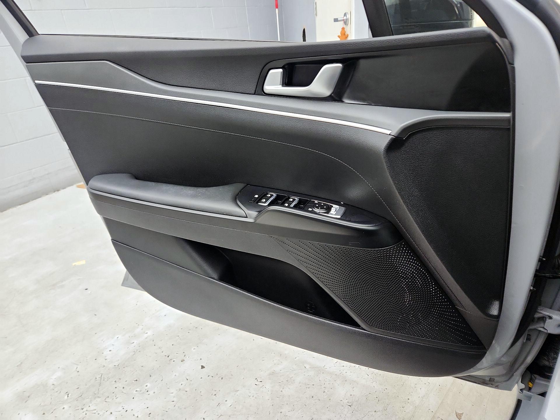 Thumbnail: 2023 Kia K5 - 12