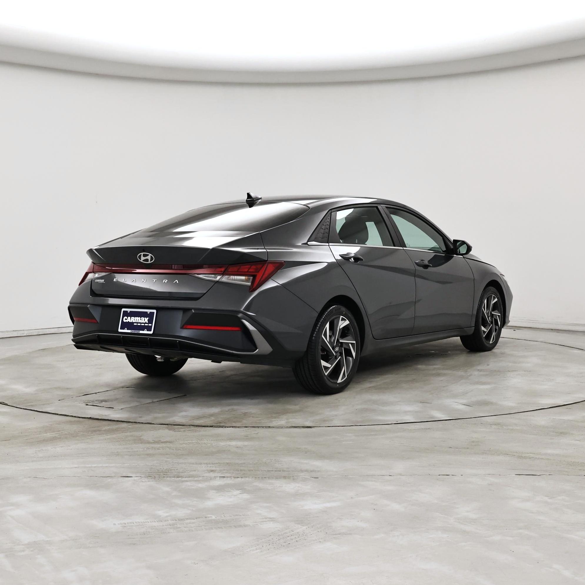 Thumbnail: 2024 Hyundai Elantra - 8