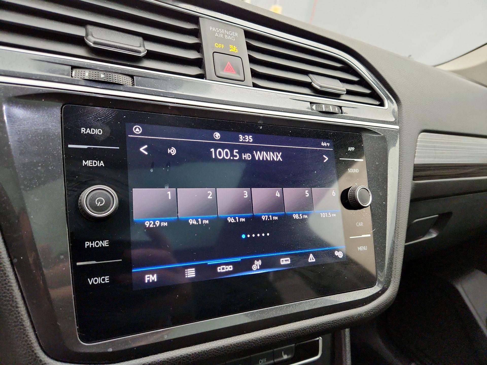 Thumbnail: 2024 Volkswagen Tiguan - 15