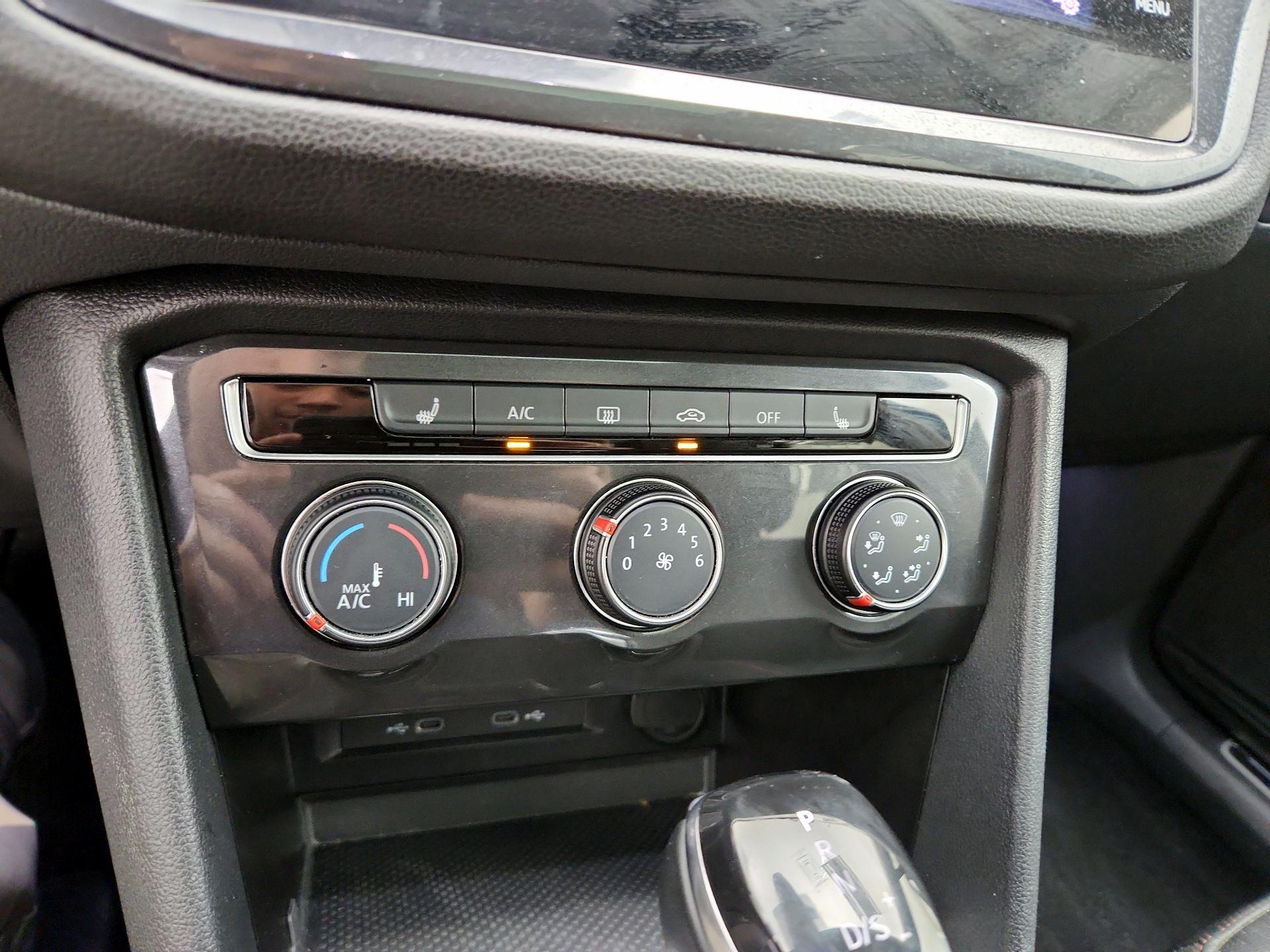 Thumbnail: 2024 Volkswagen Tiguan - 16