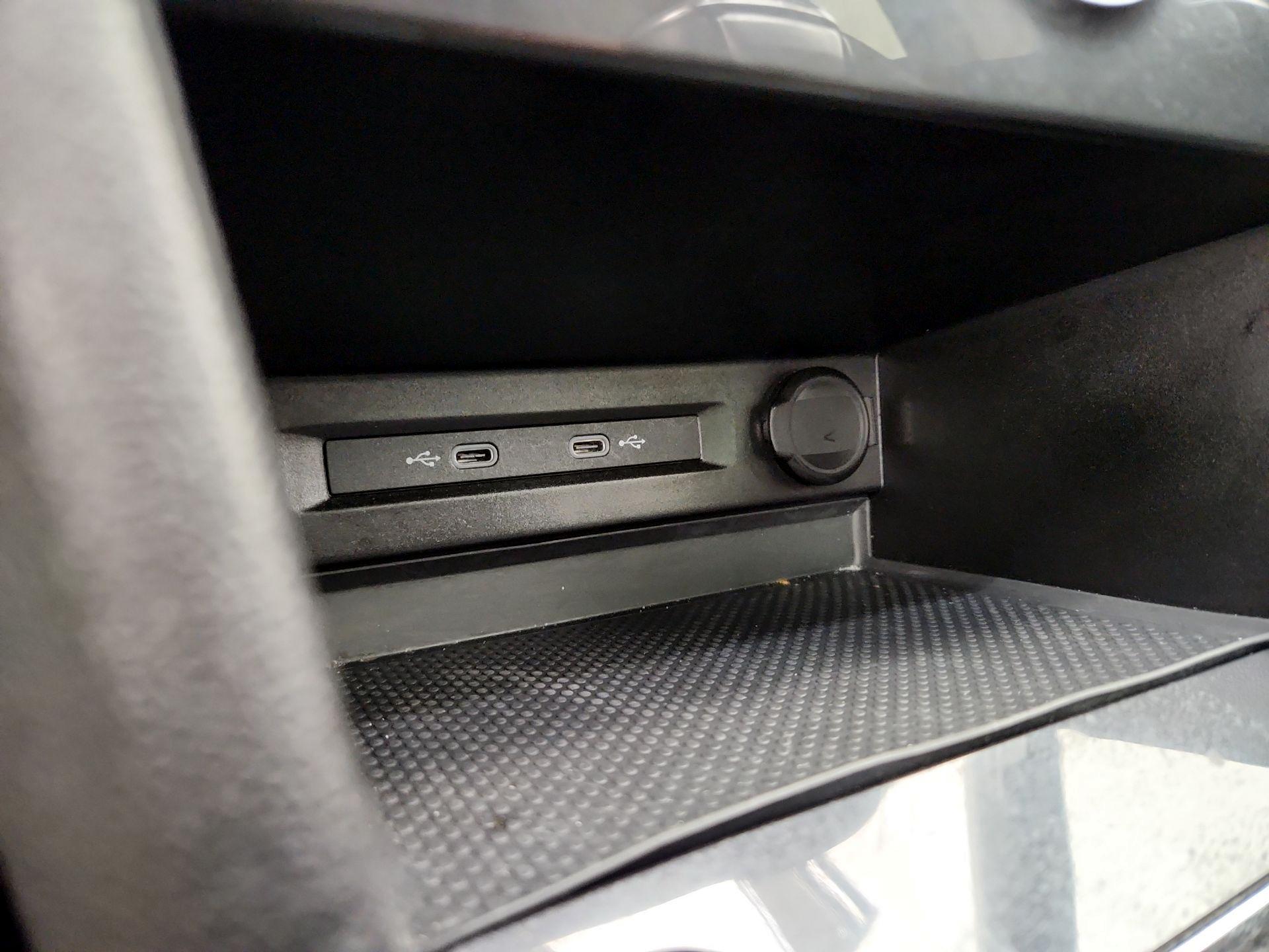 Thumbnail: 2024 Volkswagen Tiguan - 18