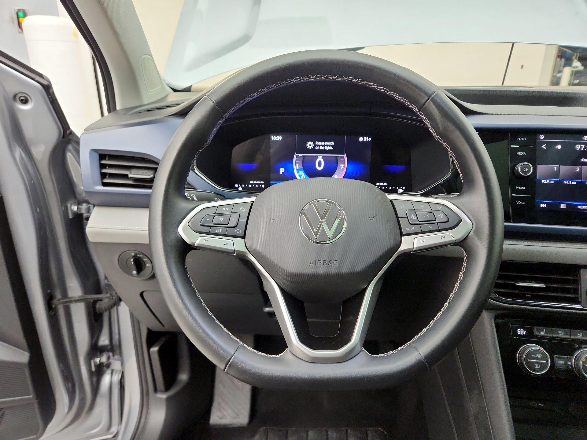 Thumbnail: 2024 Volkswagen Taos - 10