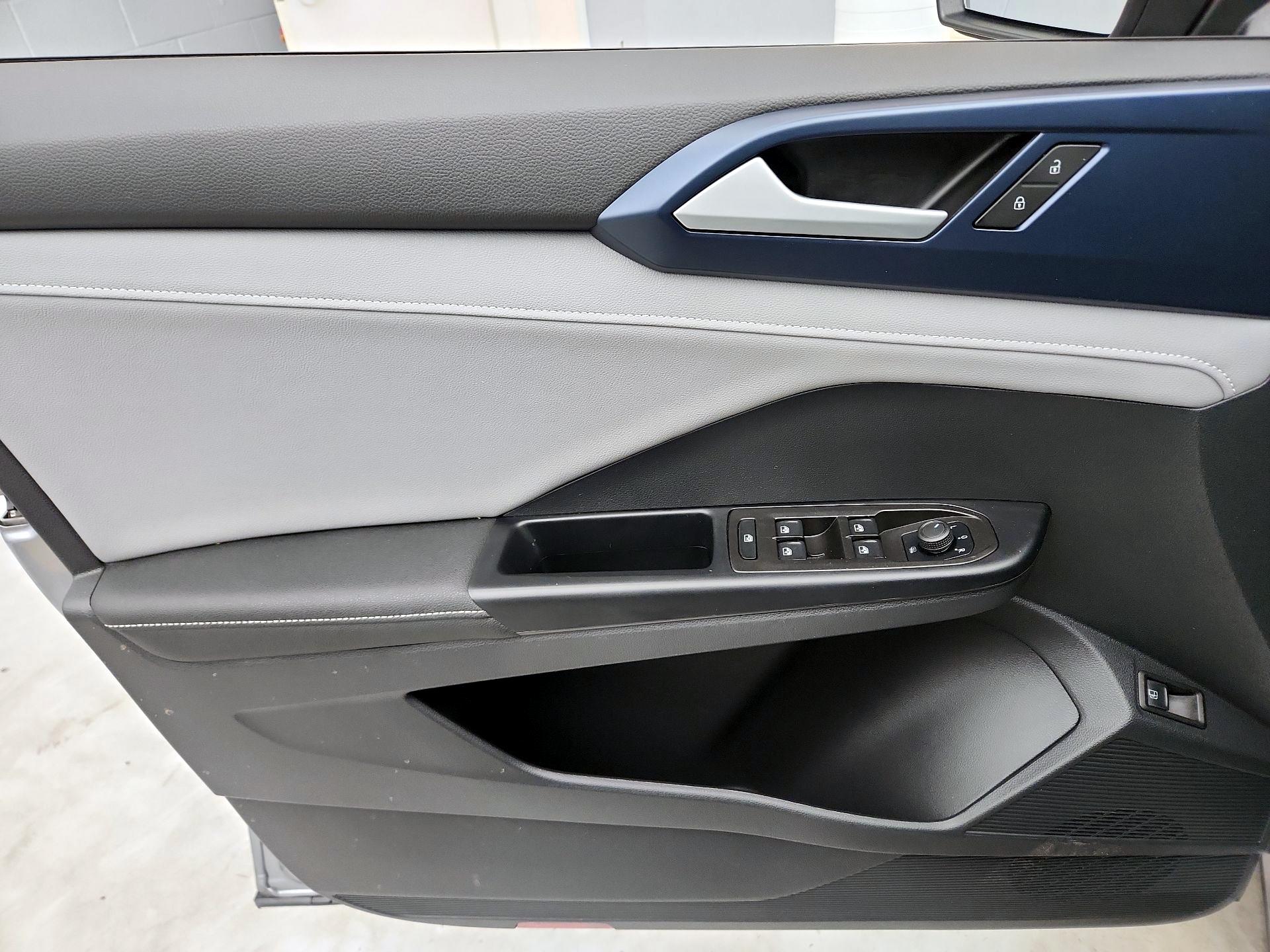 Thumbnail: 2024 Volkswagen Taos - 12