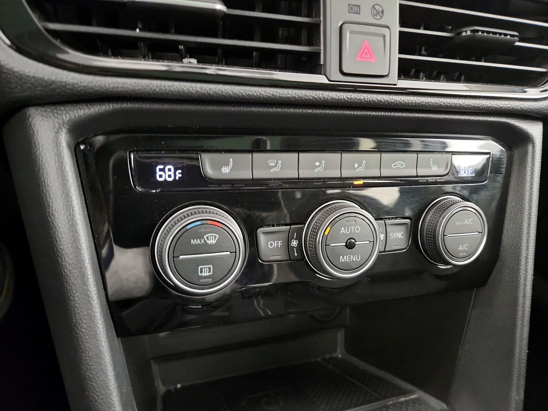 Thumbnail: 2024 Volkswagen Taos - 16