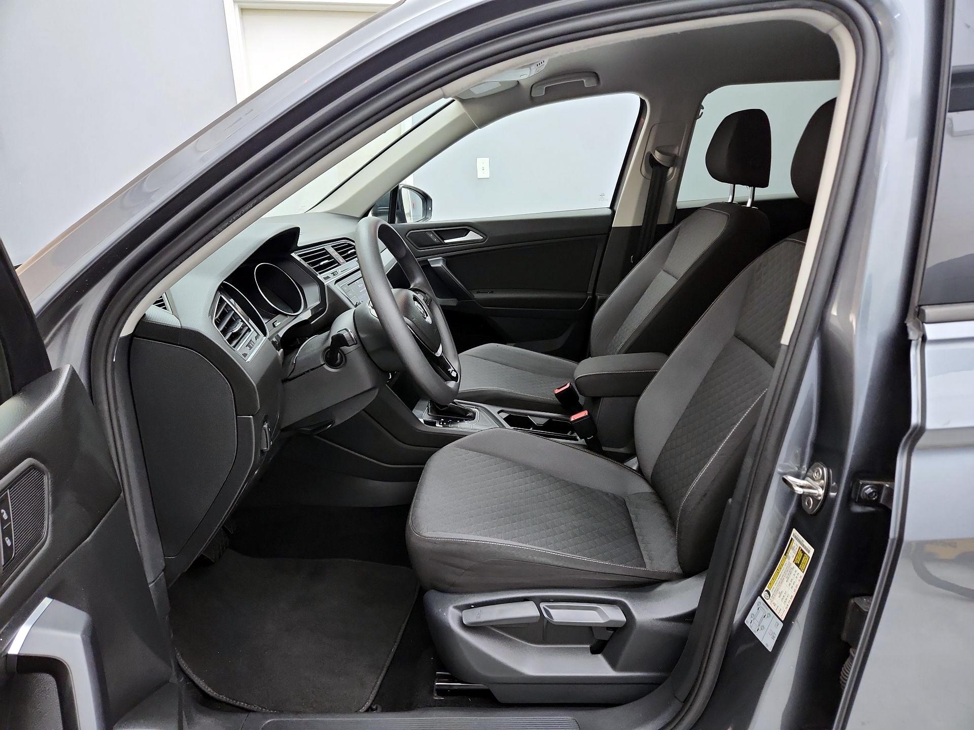 Thumbnail: 2021 Volkswagen Tiguan - 11