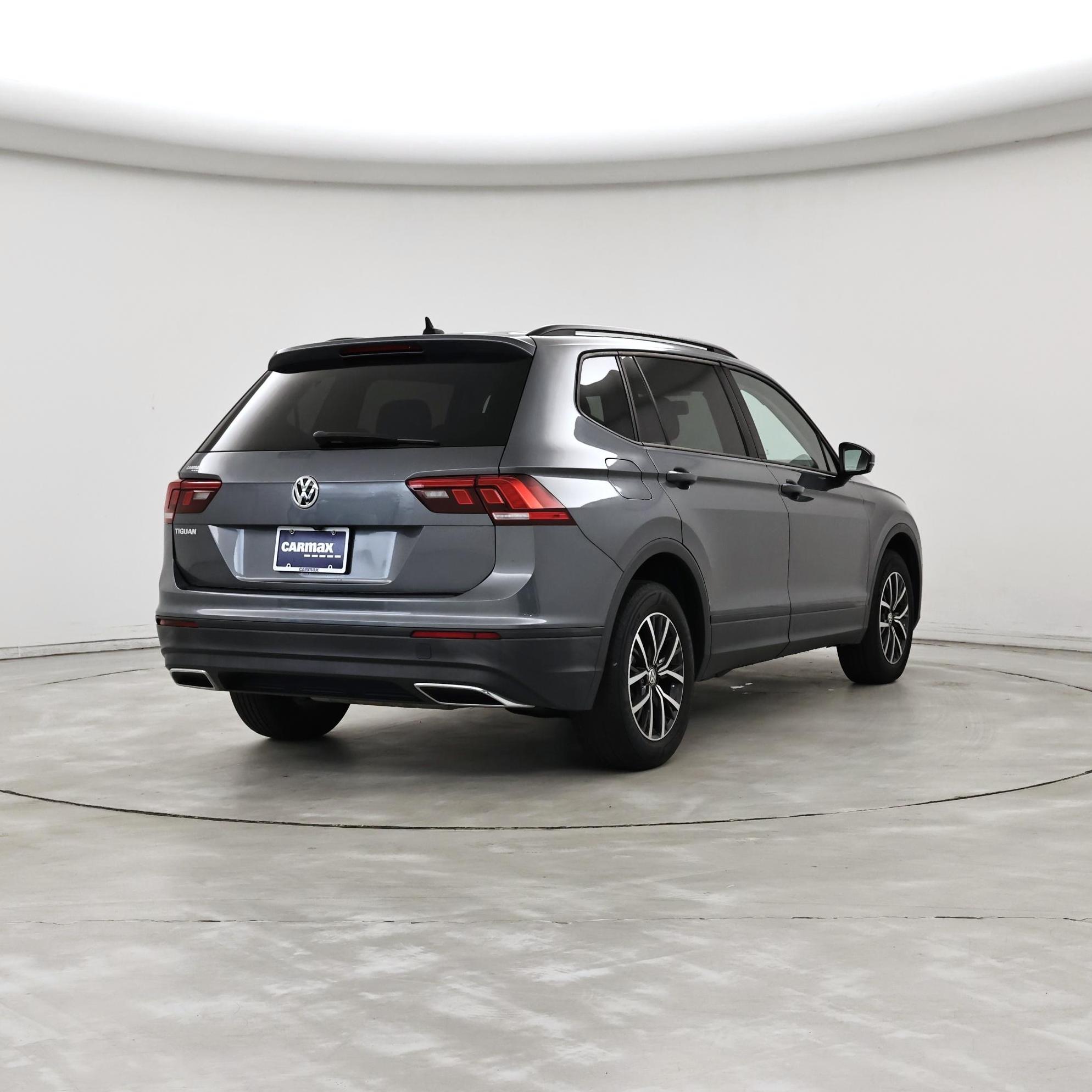 Thumbnail: 2021 Volkswagen Tiguan - 8