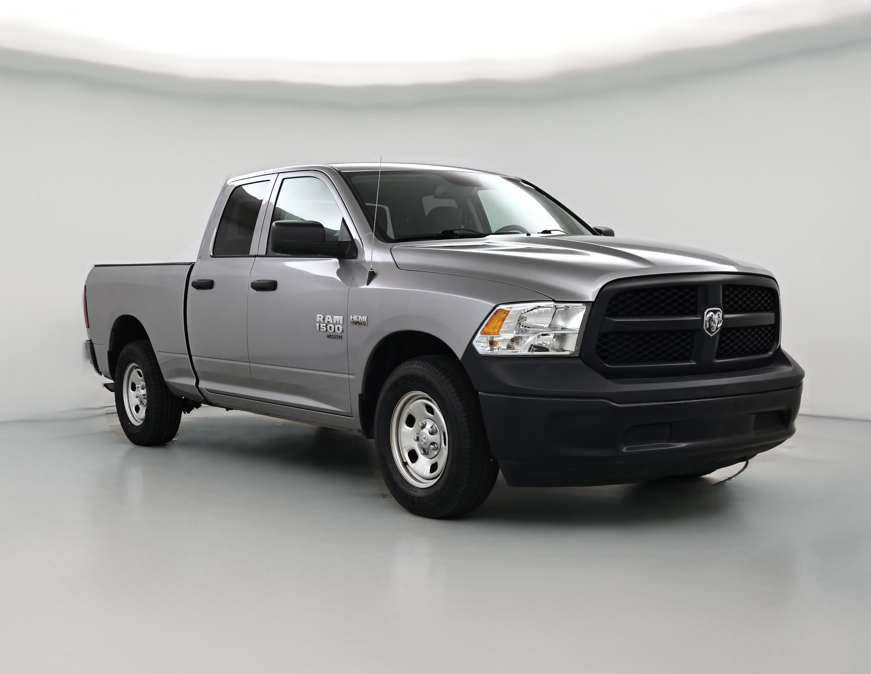 Thumbnail: 2020 RAM 1500 Classic - 1