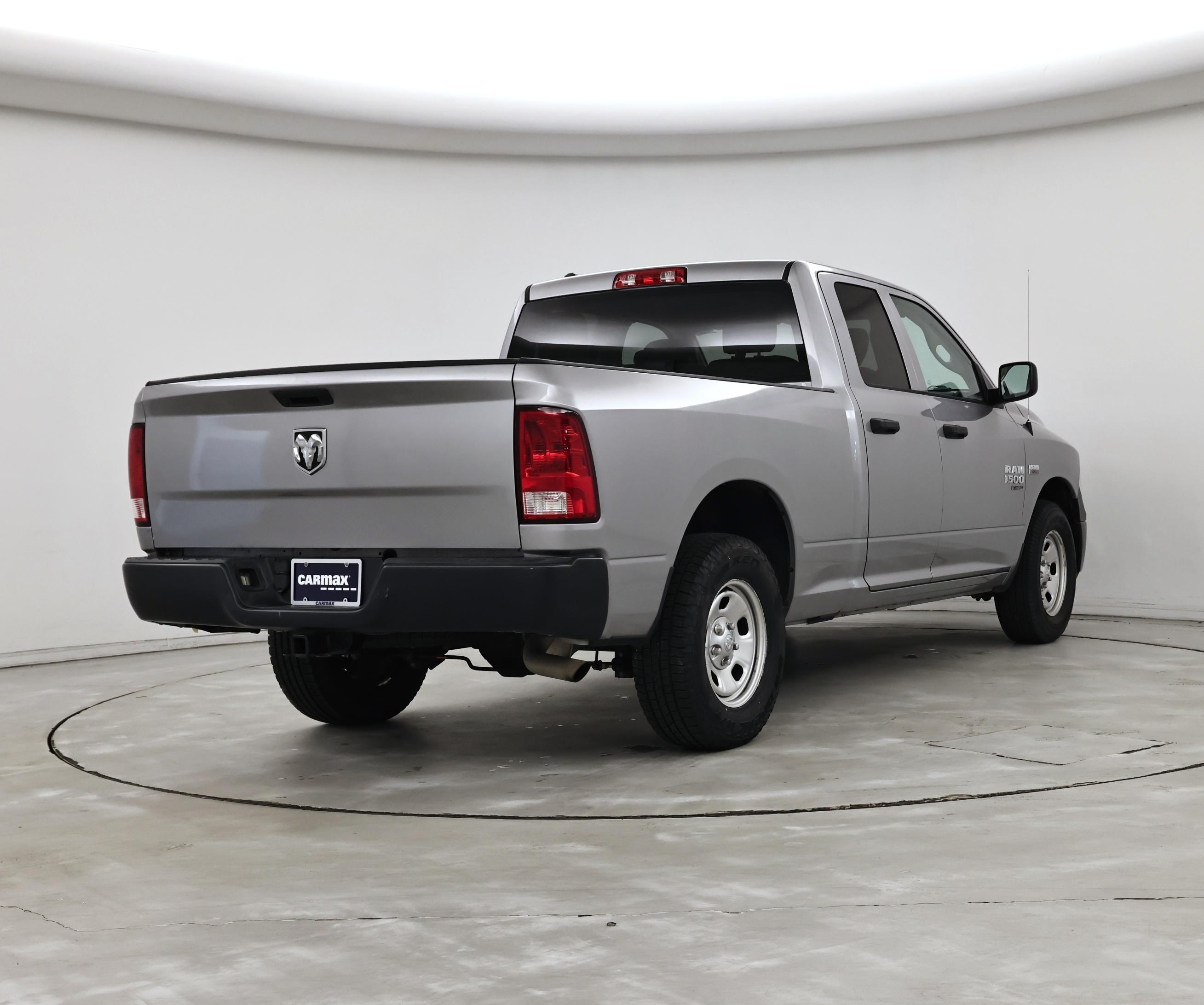 Thumbnail: 2020 RAM 1500 Classic - 8