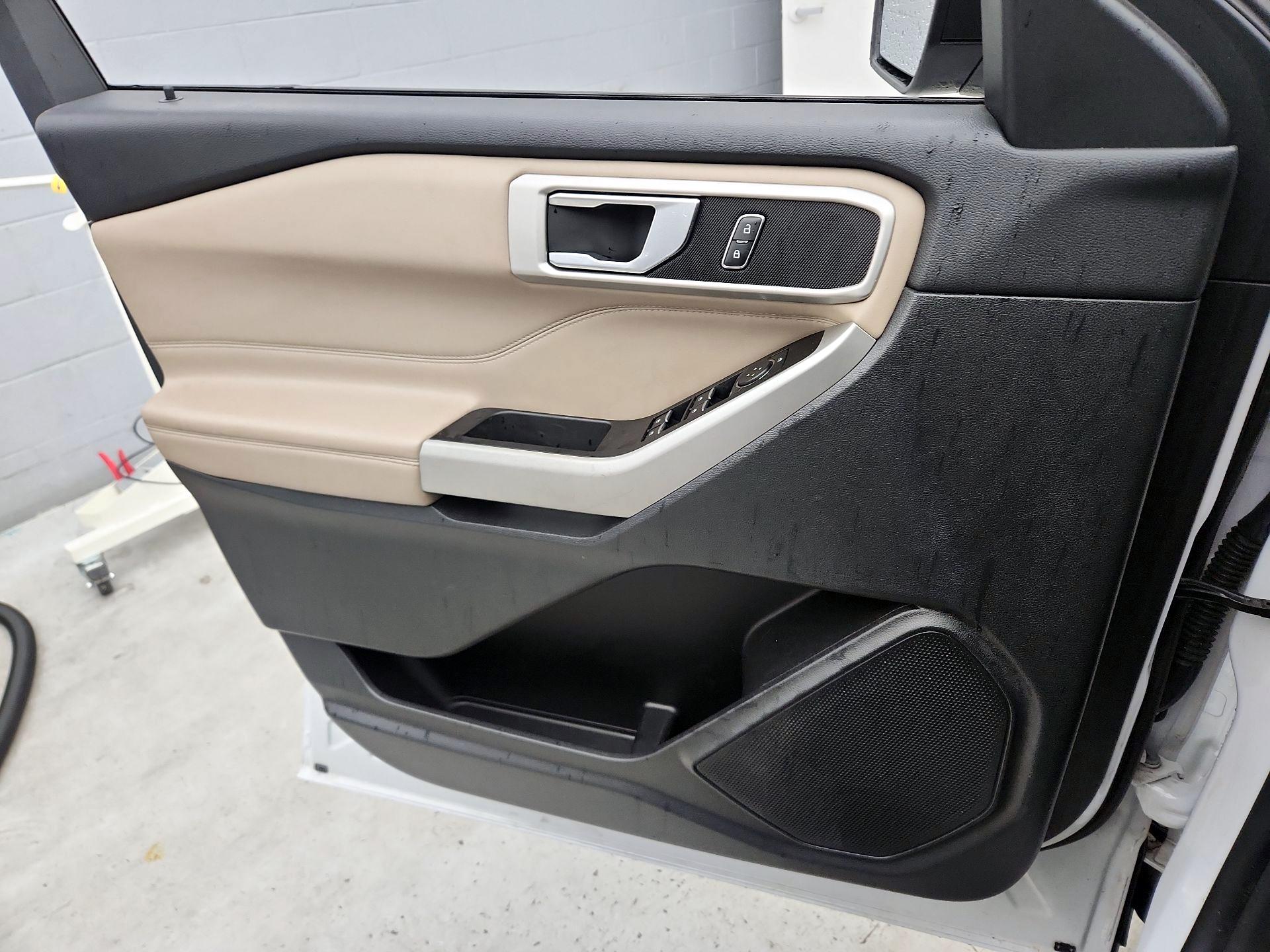 Thumbnail: 2021 Ford Explorer - 12