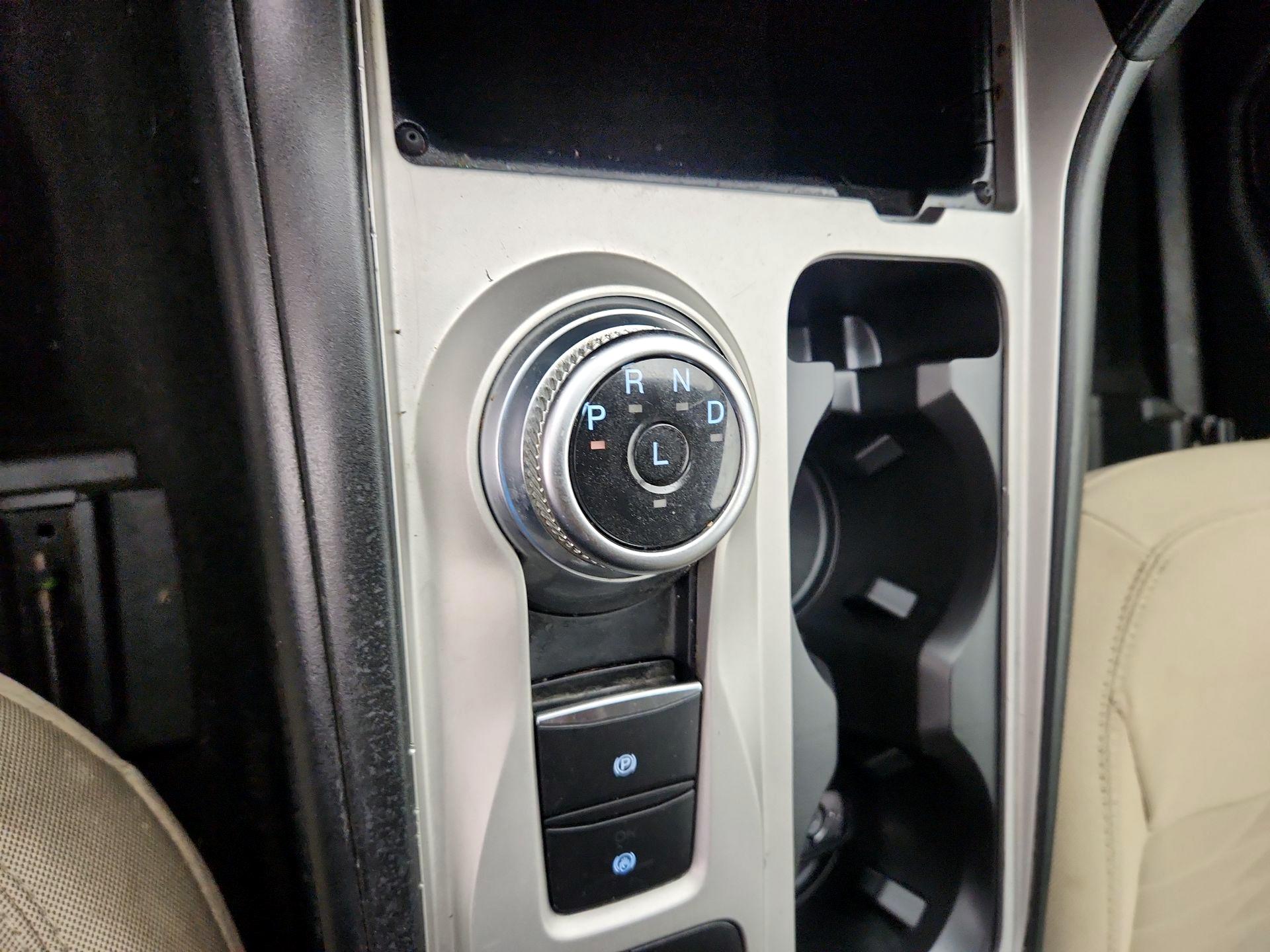 Thumbnail: 2021 Ford Explorer - 17