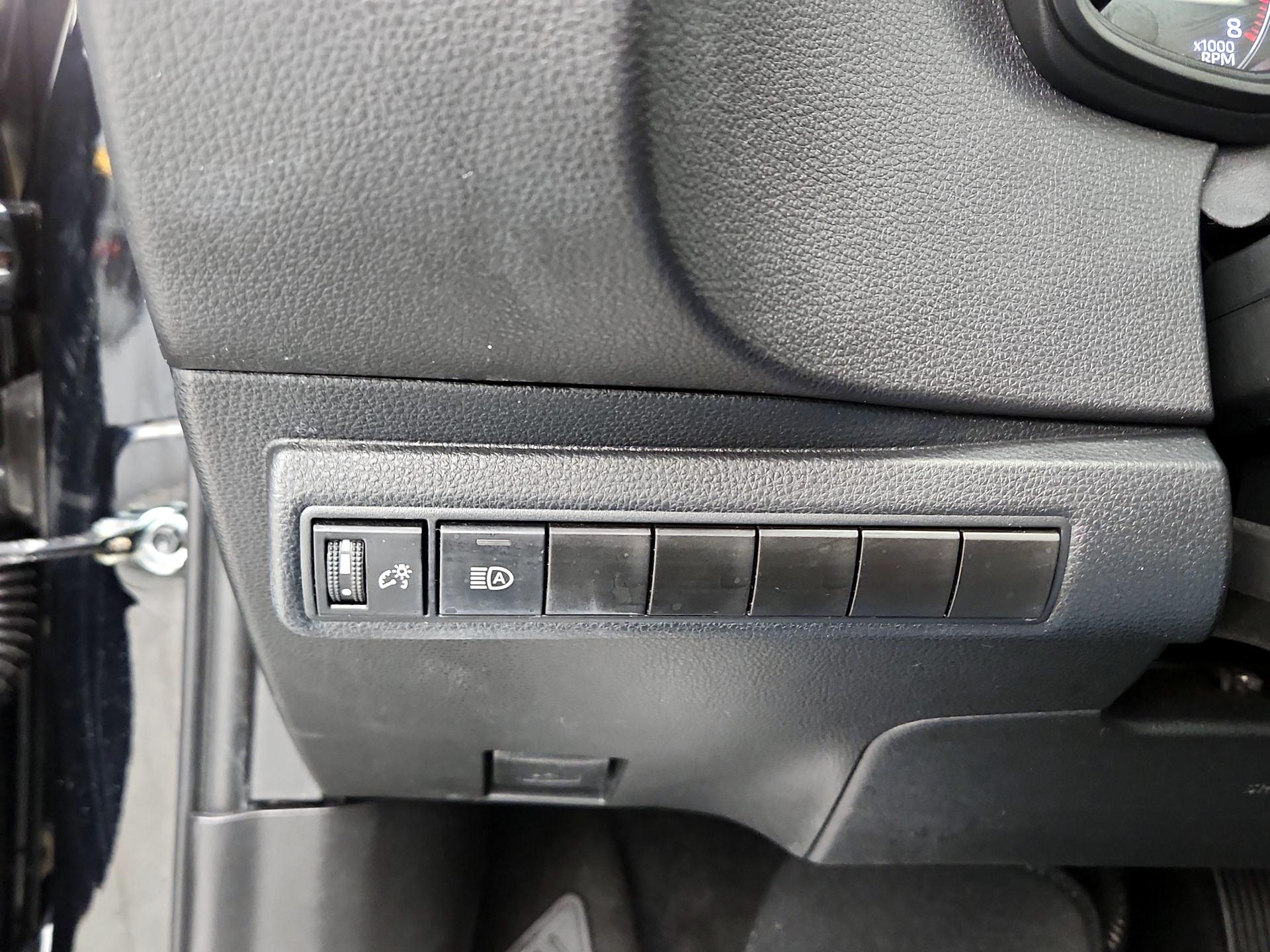 Thumbnail: 2024 Toyota Corolla - 13