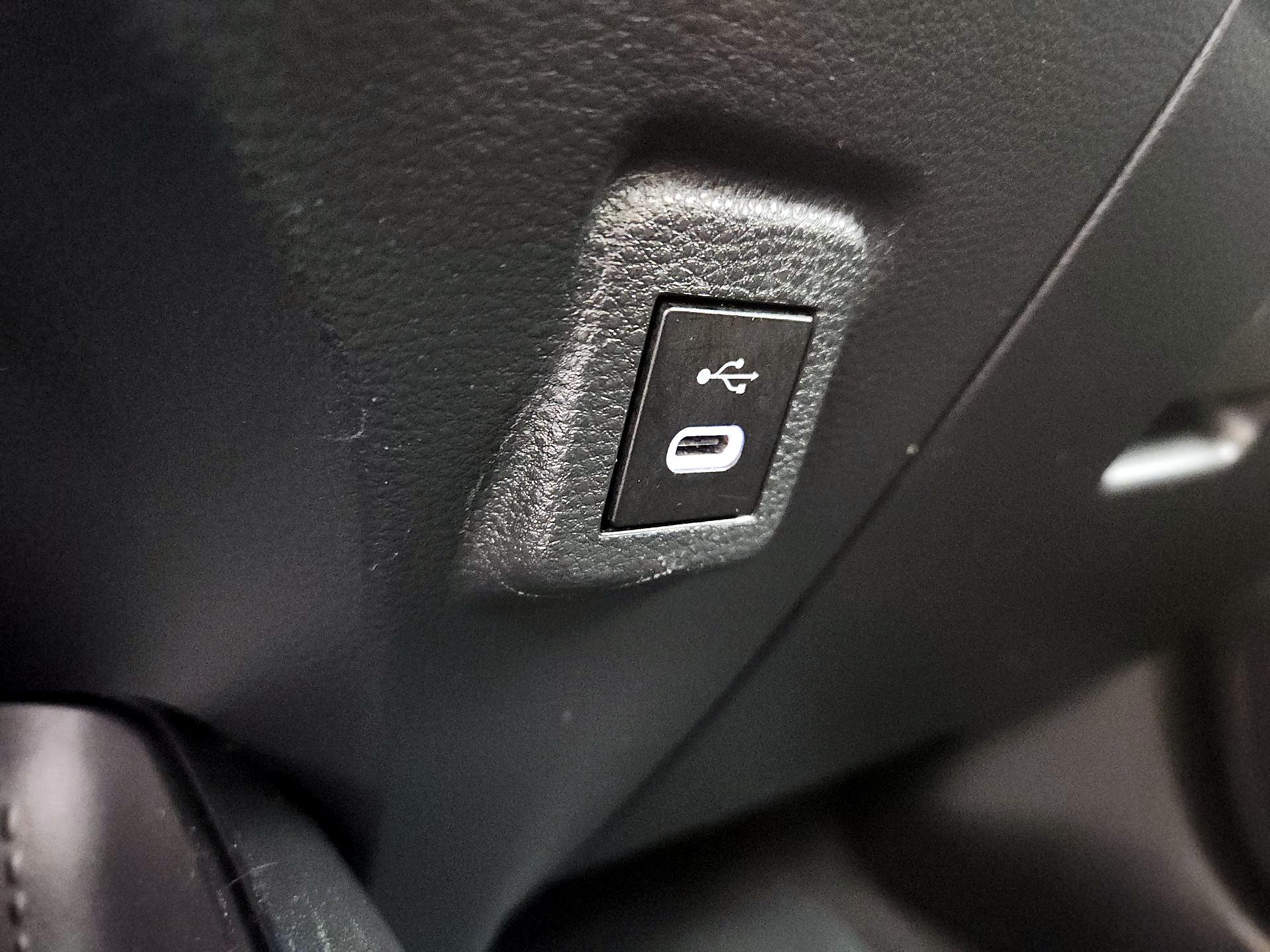 Thumbnail: 2024 Toyota Corolla - 18