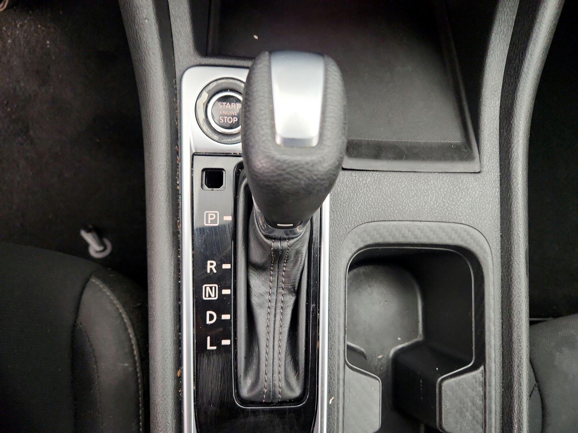 Thumbnail: 2022 Nissan Sentra - 17