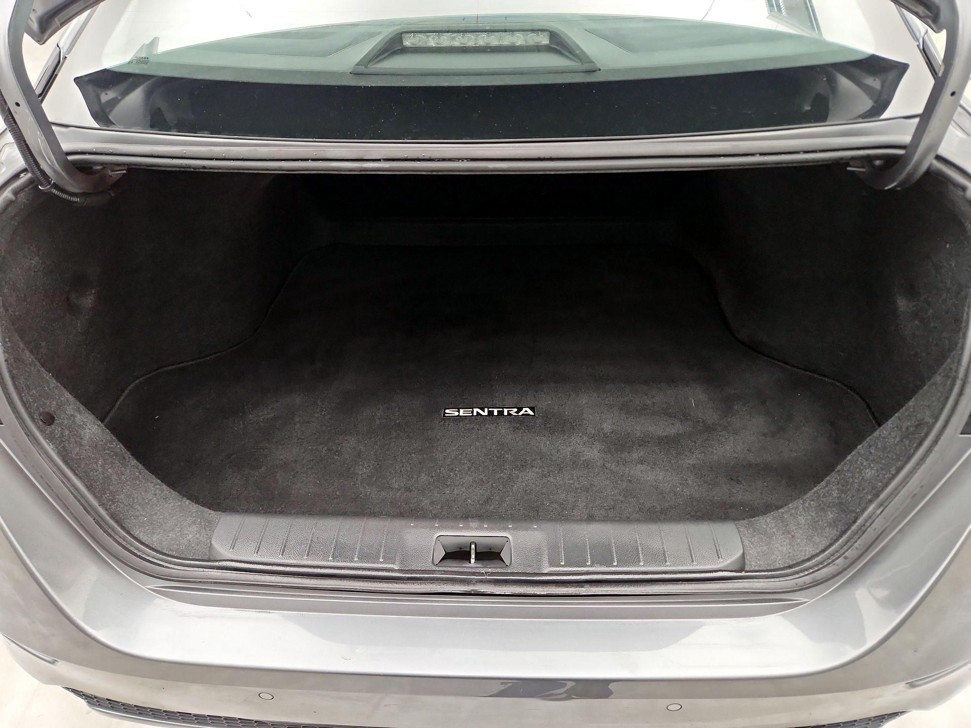 Thumbnail: 2022 Nissan Sentra - 20