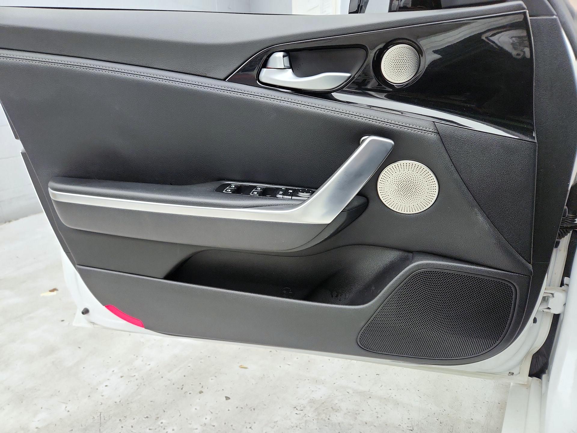 Thumbnail: 2021 Kia Stinger - 12