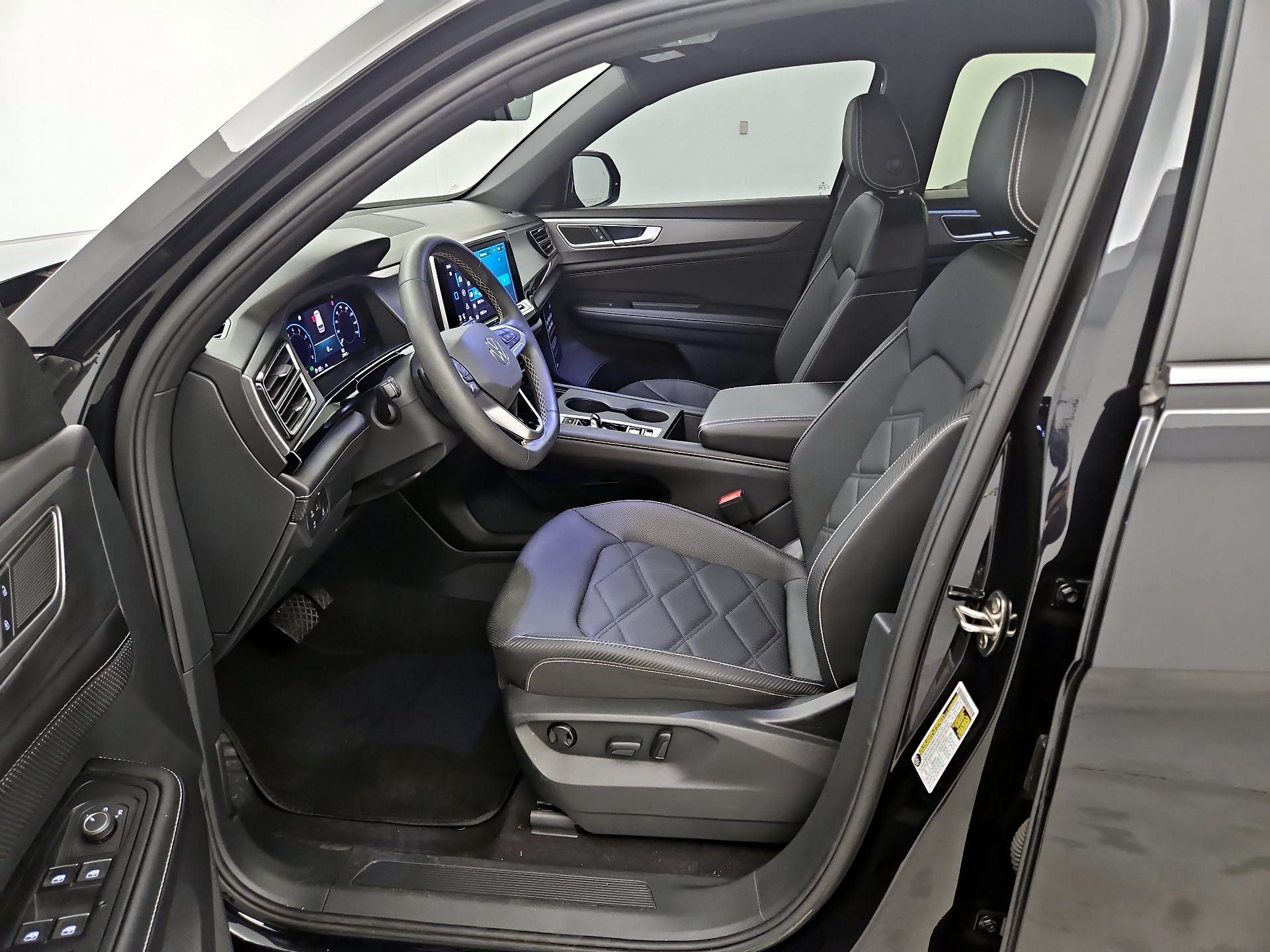 Thumbnail: 2024 Volkswagen Atlas - 11