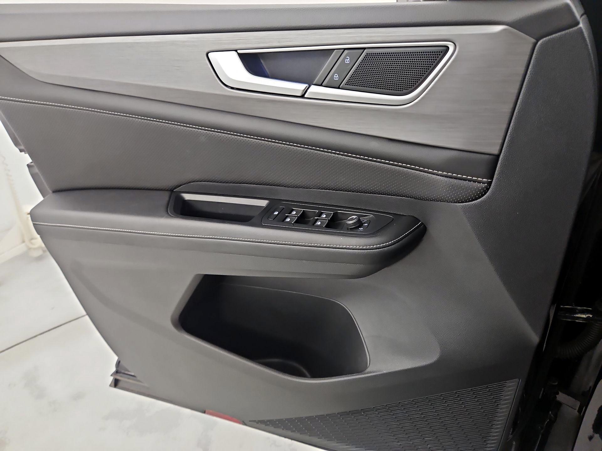 Thumbnail: 2024 Volkswagen Atlas - 12