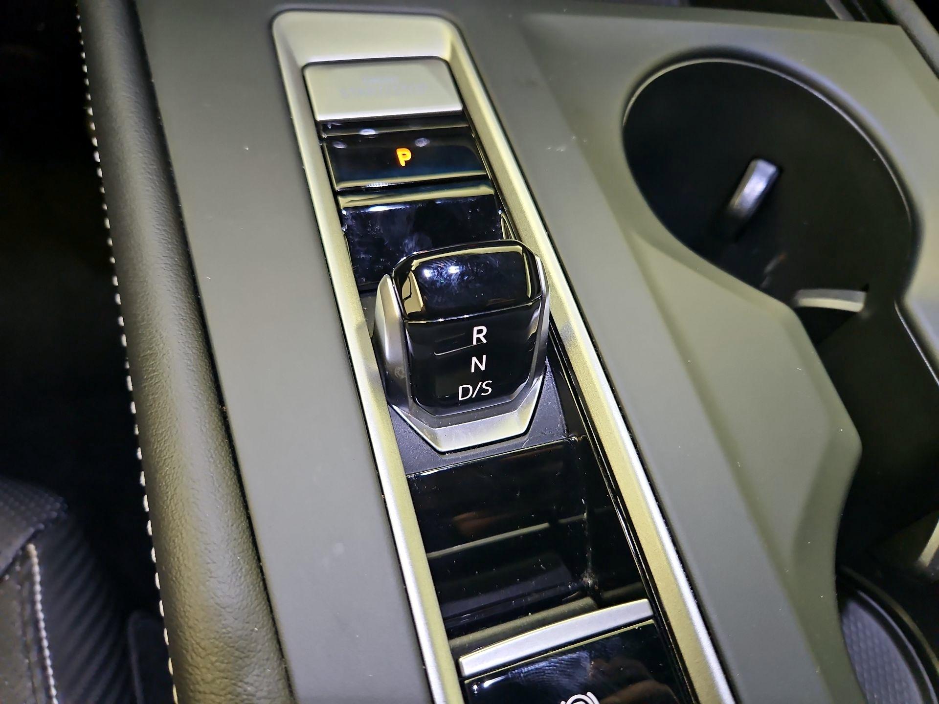 Thumbnail: 2024 Volkswagen Atlas - 17