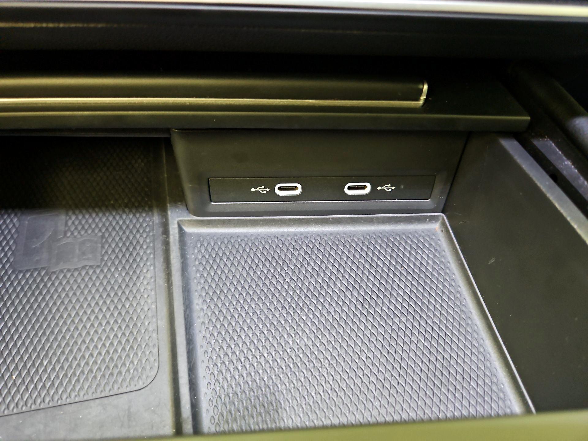 Thumbnail: 2024 Volkswagen Atlas - 18