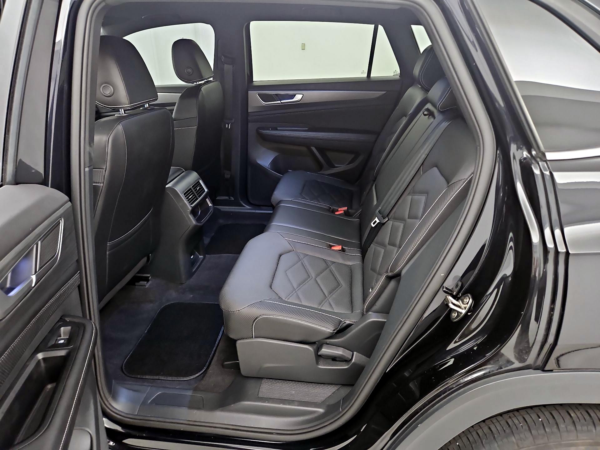 Thumbnail: 2024 Volkswagen Atlas - 19