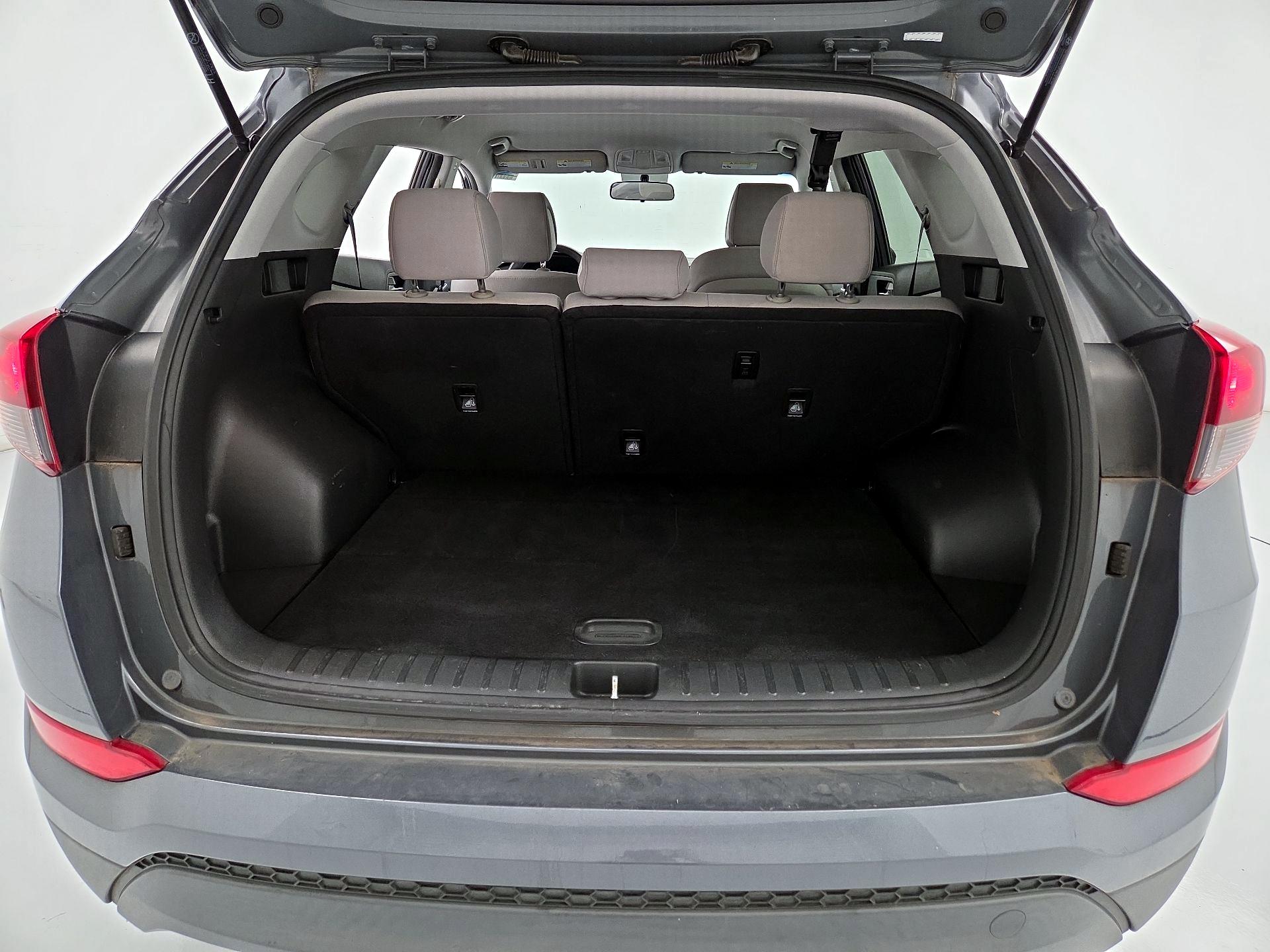 Thumbnail: 2018 Hyundai Tucson - 19