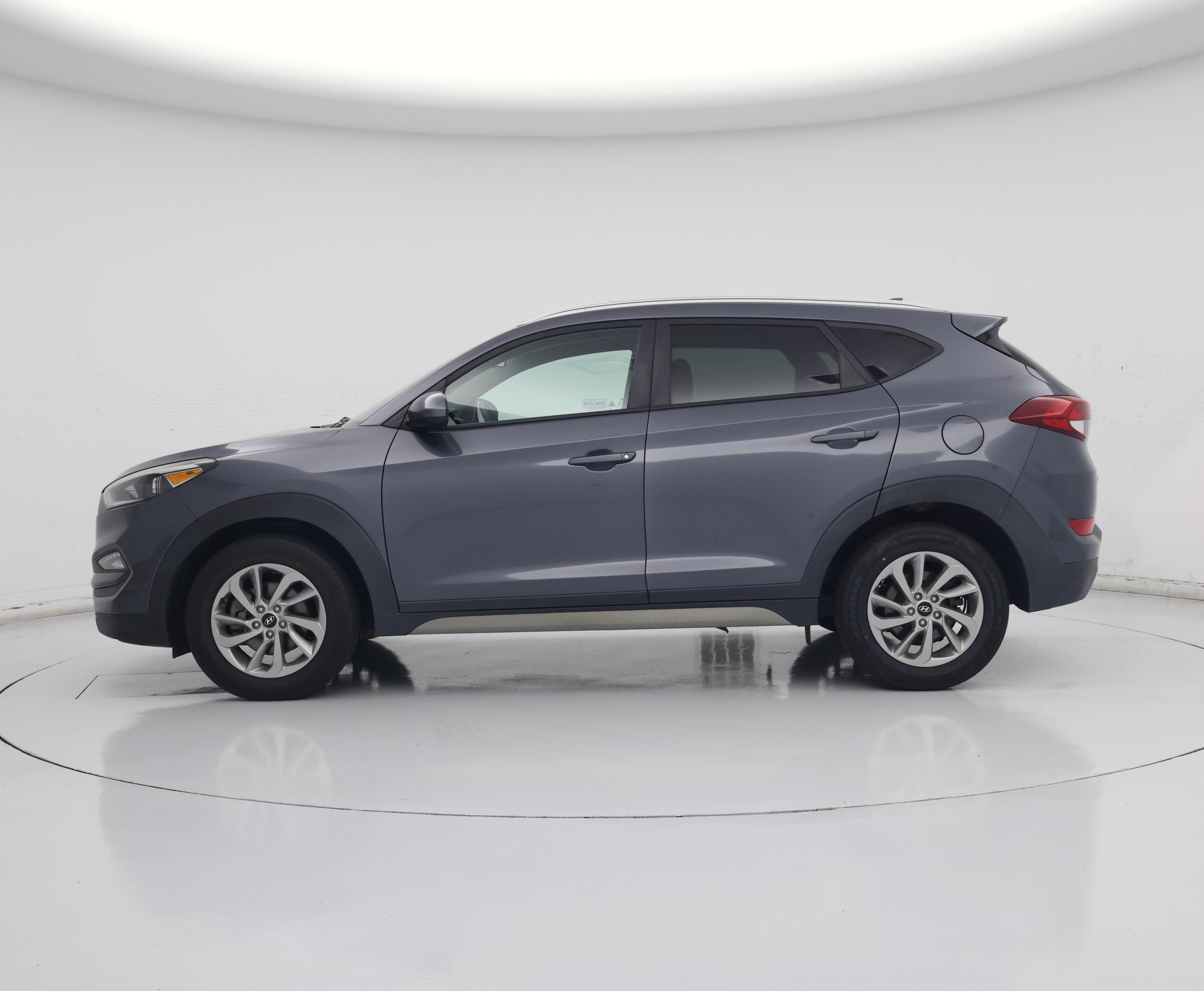 Thumbnail: 2018 Hyundai Tucson - 3