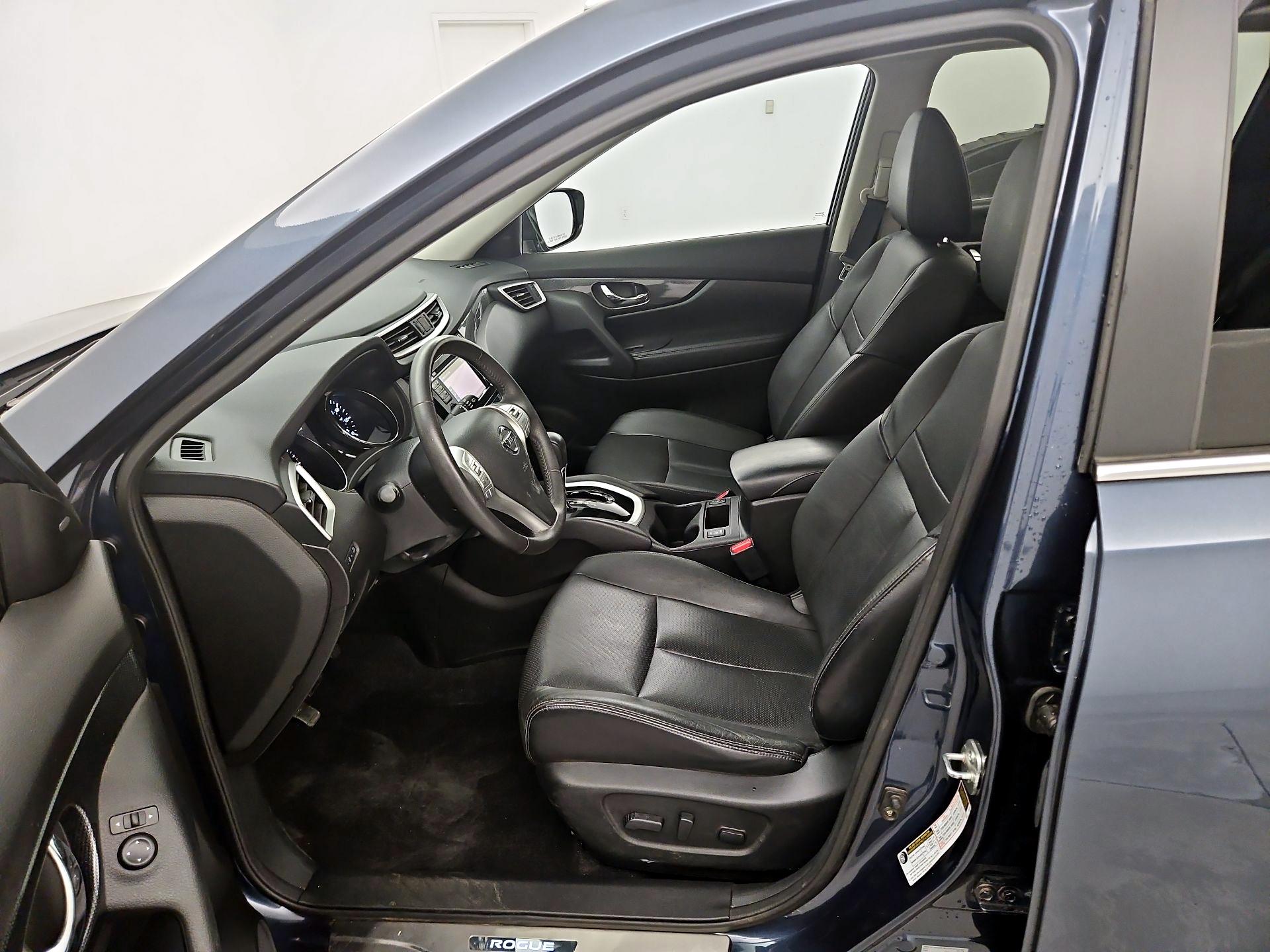 Thumbnail: 2014 Nissan Rogue - 11